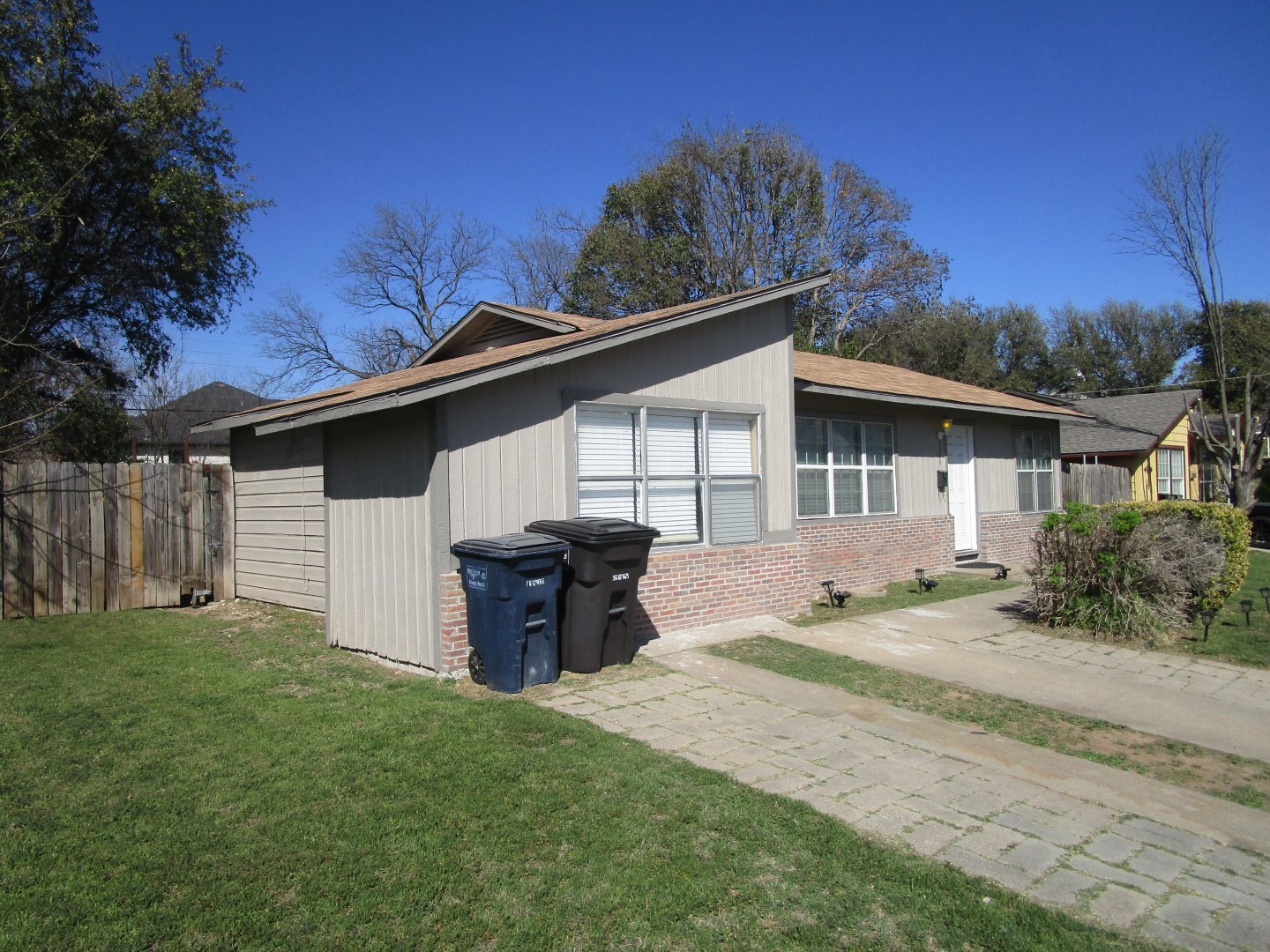5204 Curzon Avenue Fort Worth TX 76107
