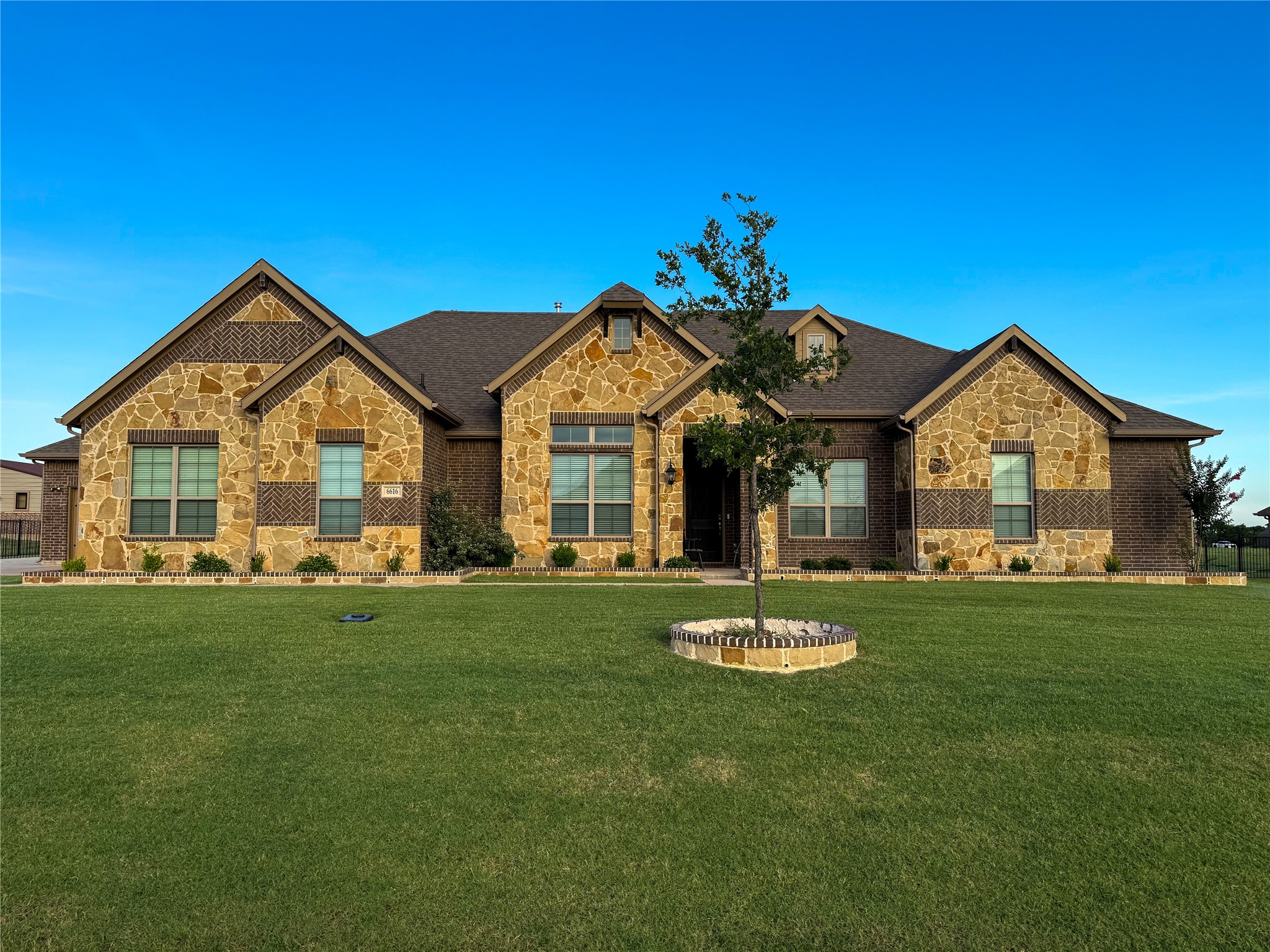 6616 Thames Drive Mesquite TX 75126