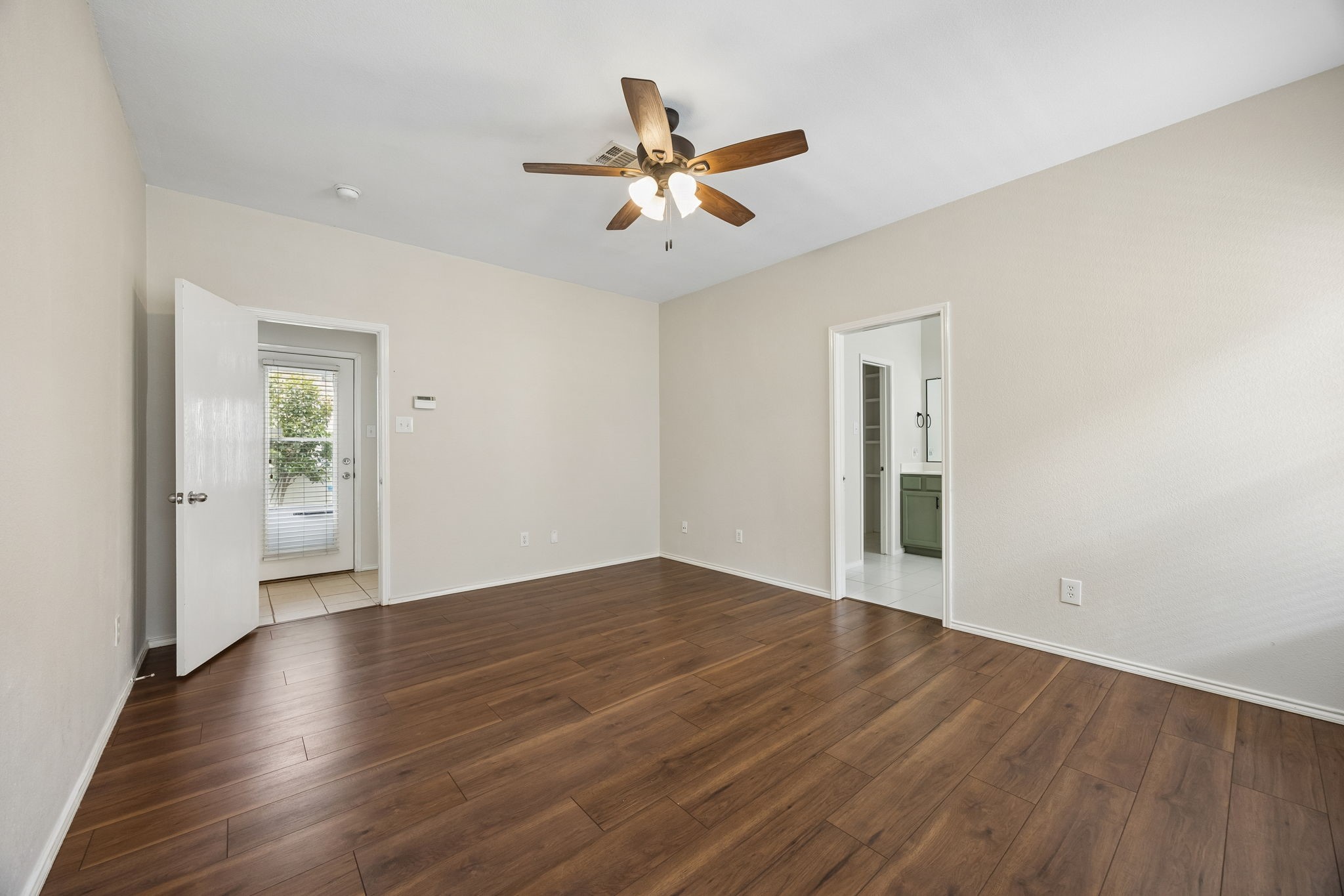 1317 Live Oak Lane Savannah TX 76227