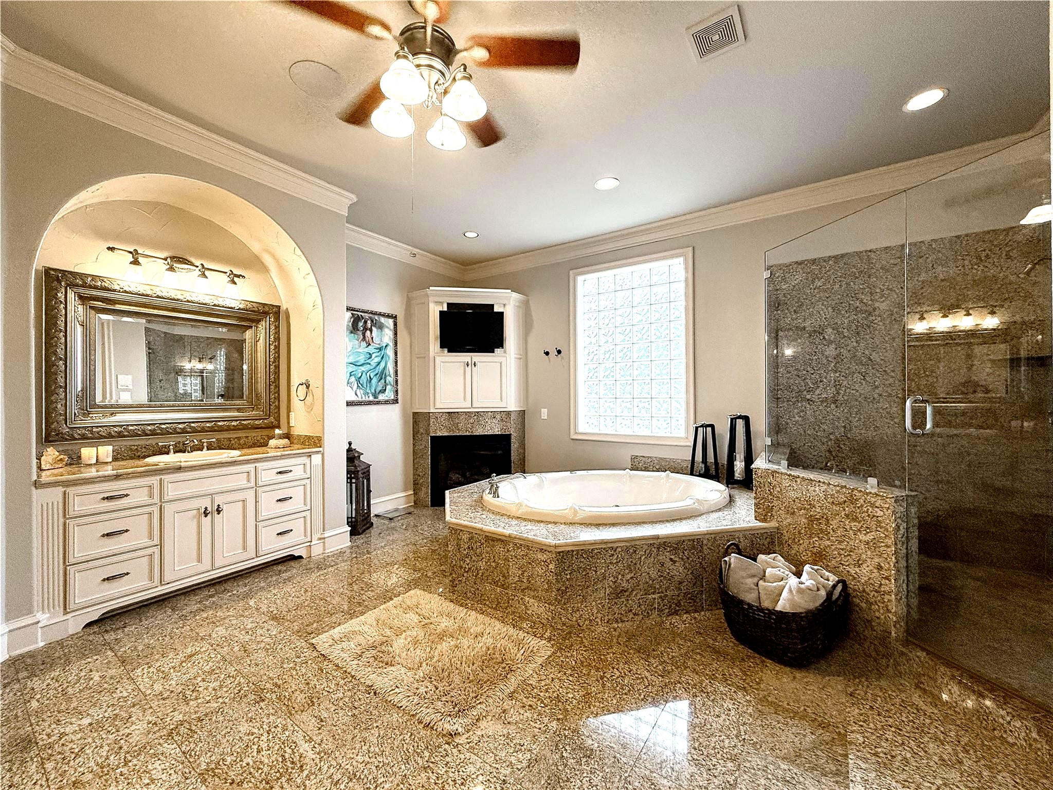 1919 Kings Pass Heath TX 75032