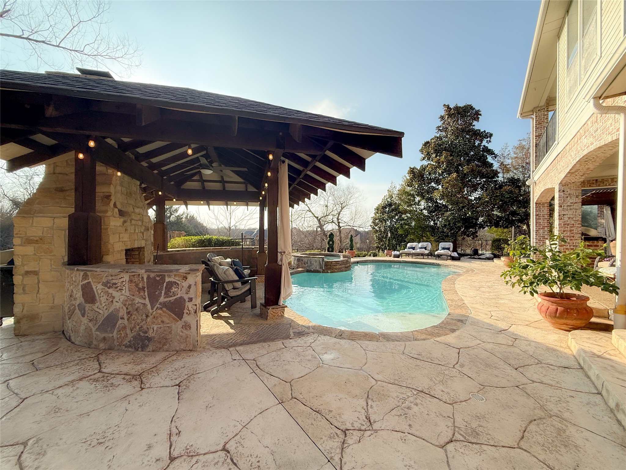 1919 Kings Pass Heath TX 75032