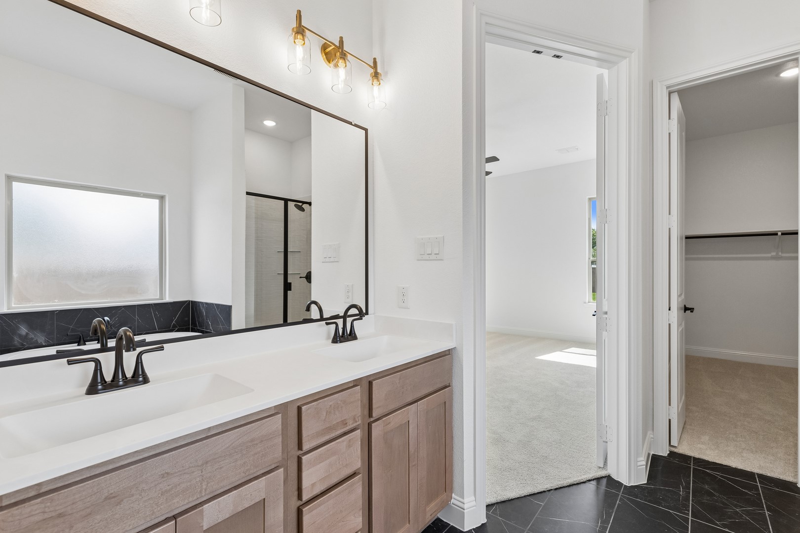5704 Glynda North Richland Hills TX 76180