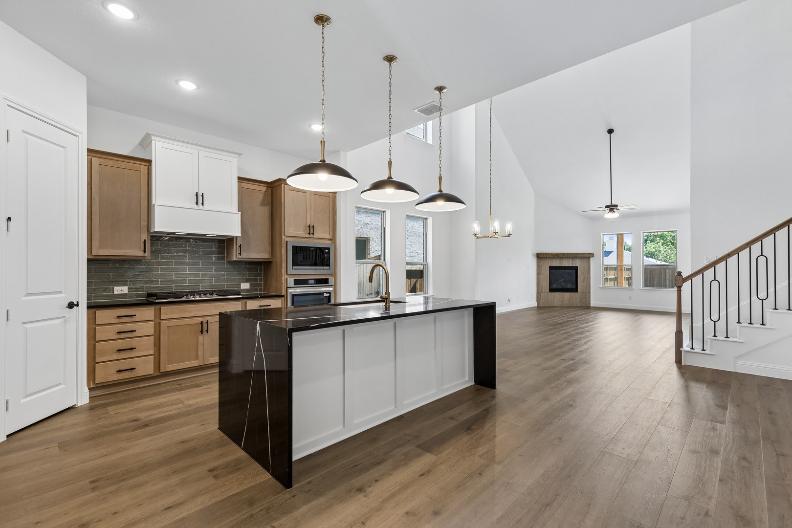 5704 Glynda North Richland Hills TX 76180