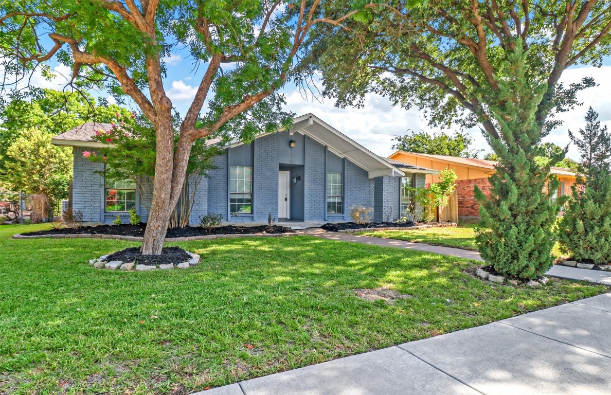 2105 Meadfoot Road Carrollton TX 75007
