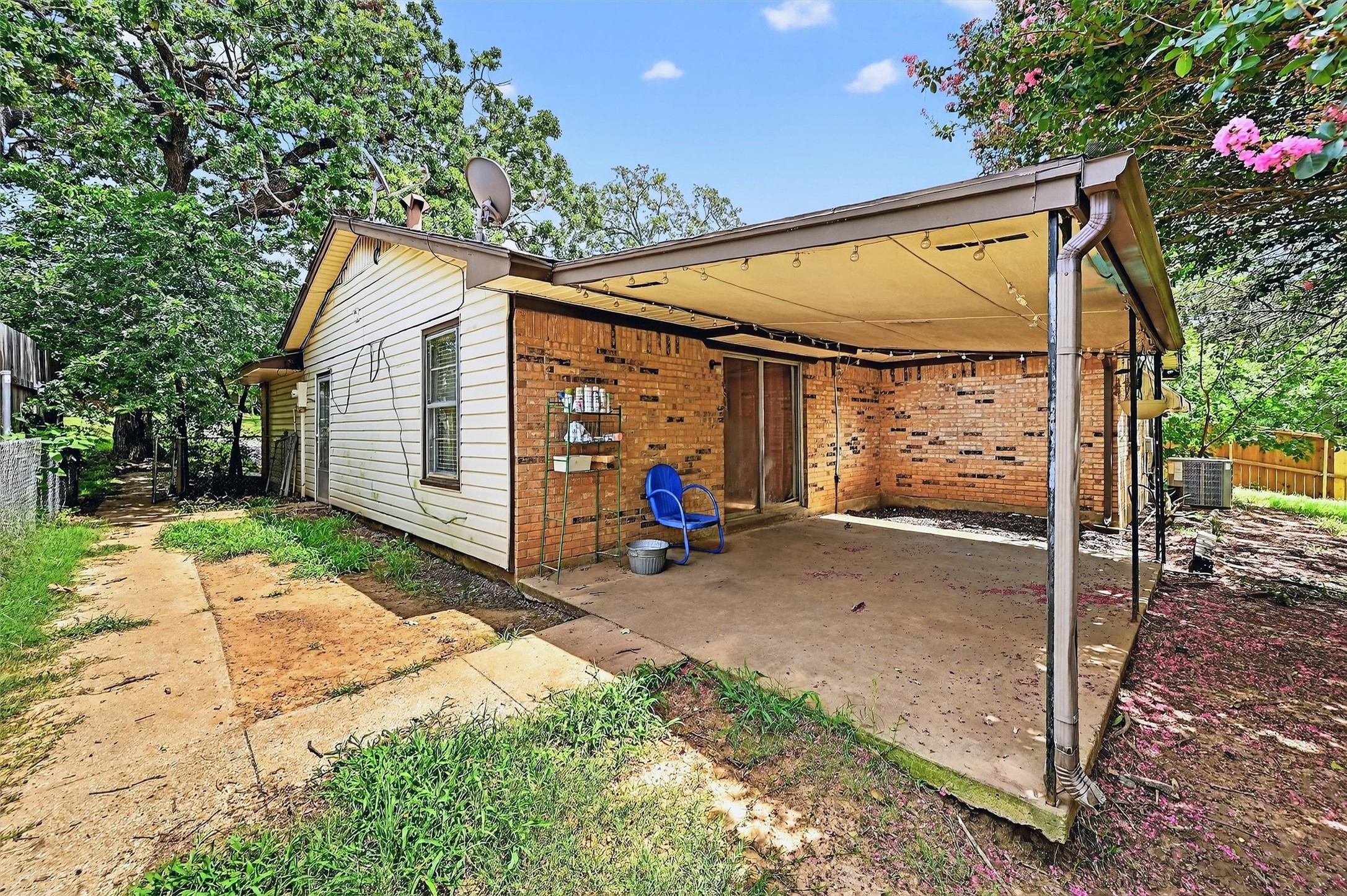 813 Glen Key Street Denison TX 75020
