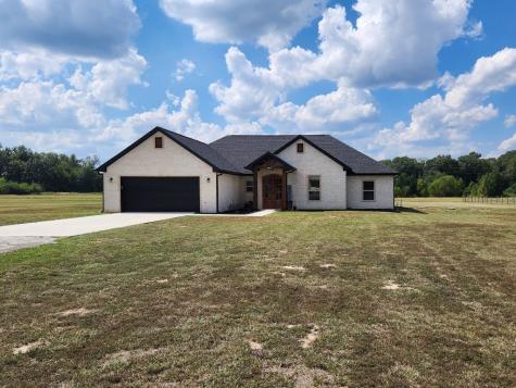 202 Private Road 54329 Pittsburg TX 75686