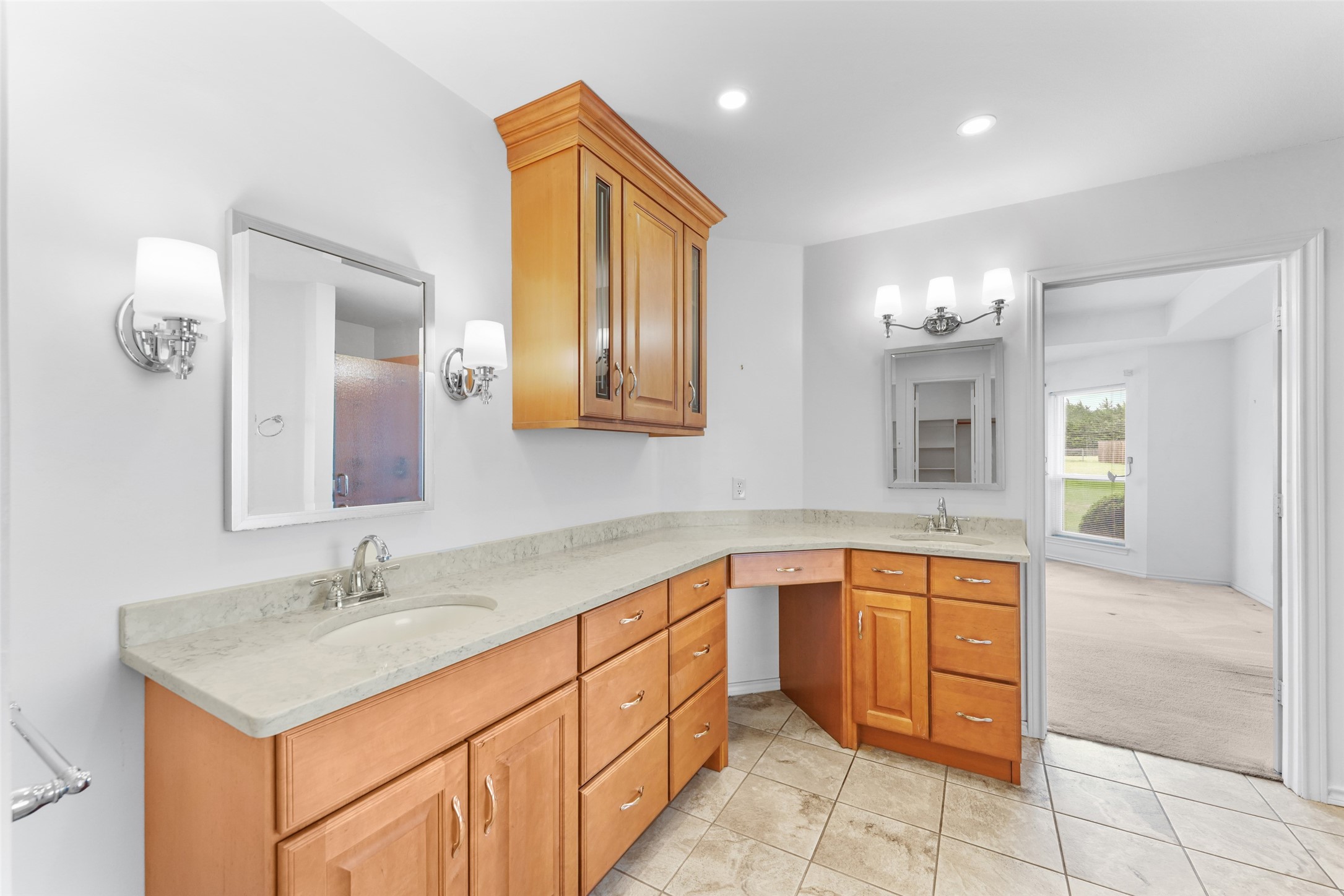 830 S Clinton Lane Midlothian TX 76065
