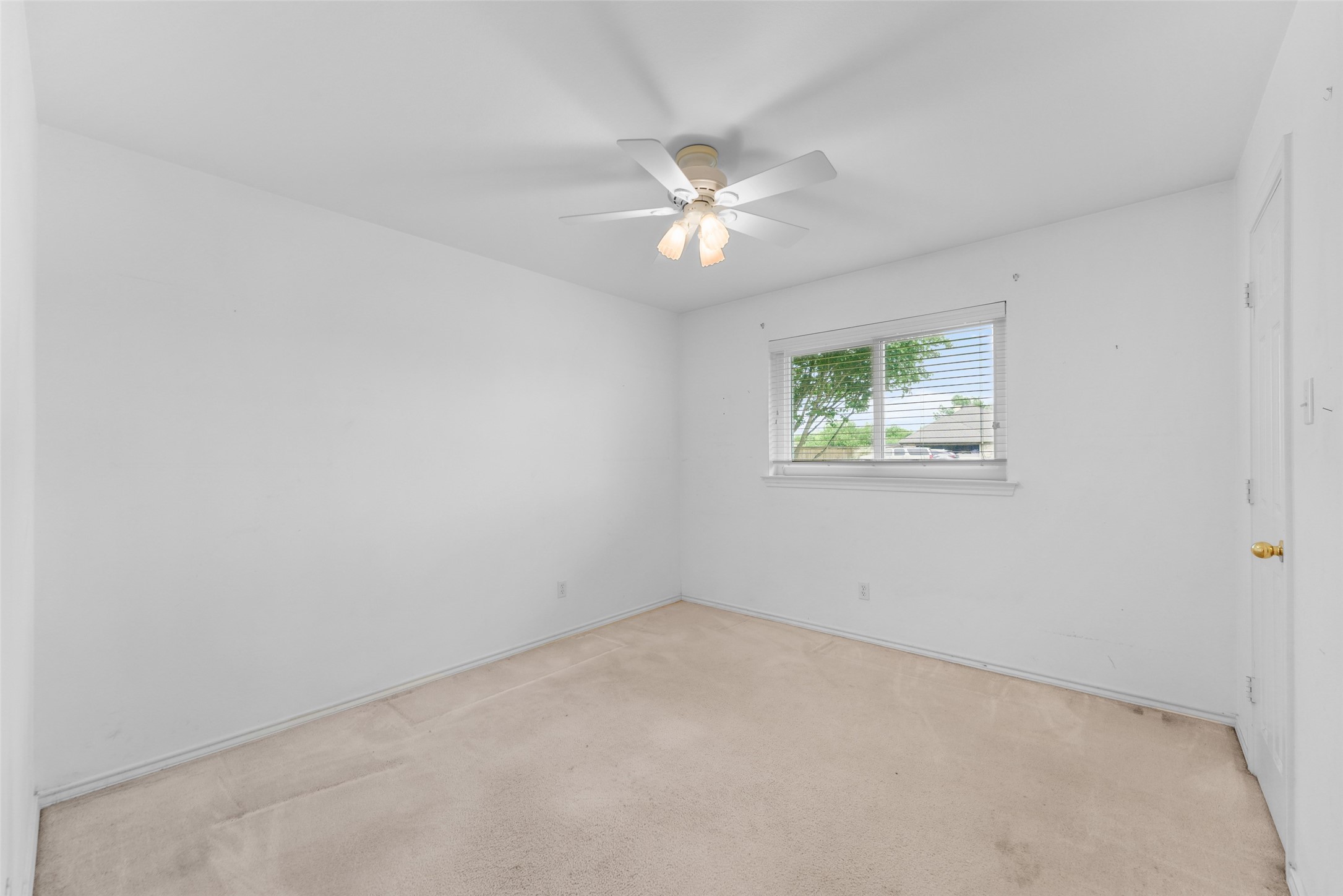 830 S Clinton Lane Midlothian TX 76065