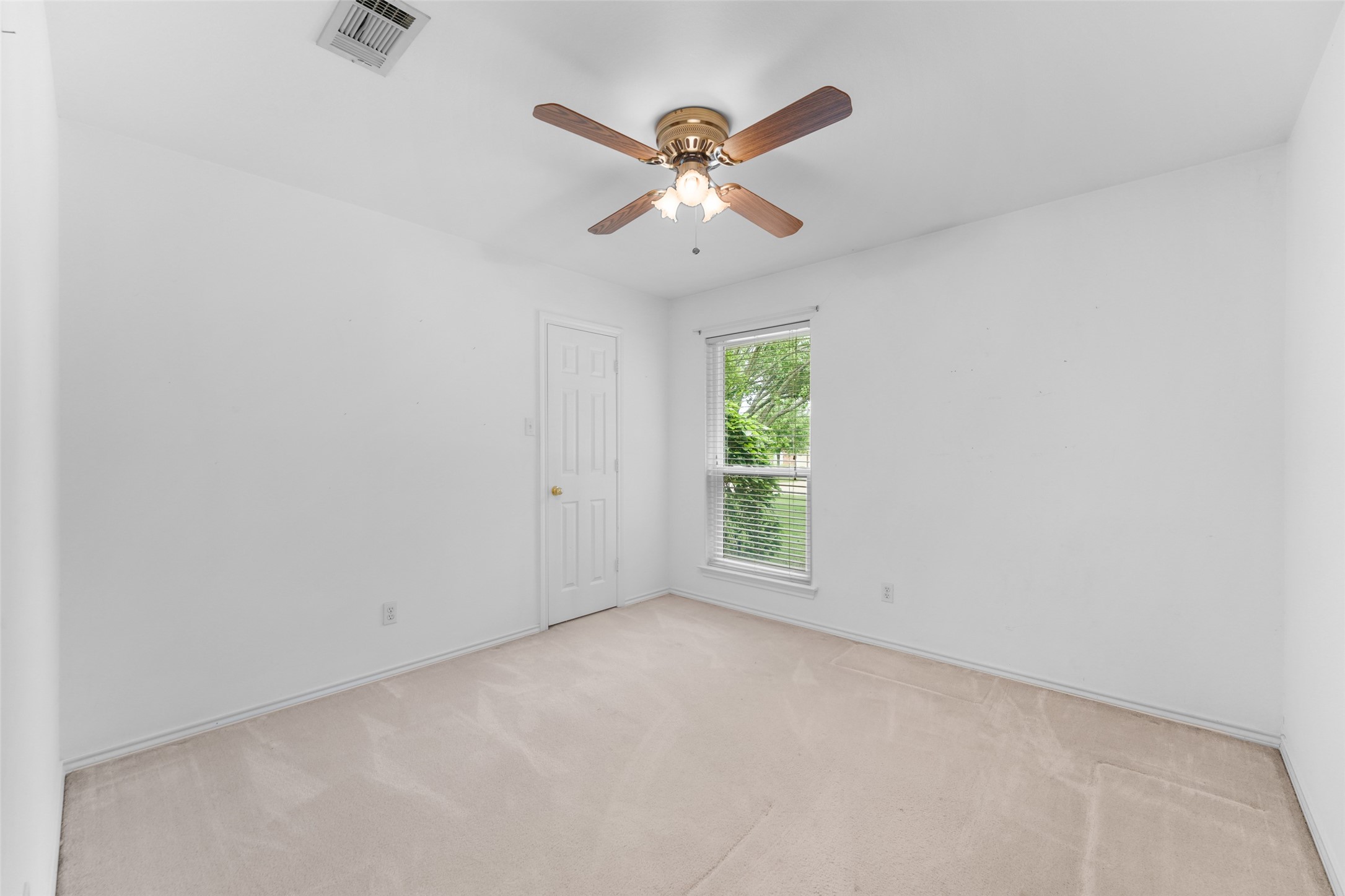 830 S Clinton Lane Midlothian TX 76065