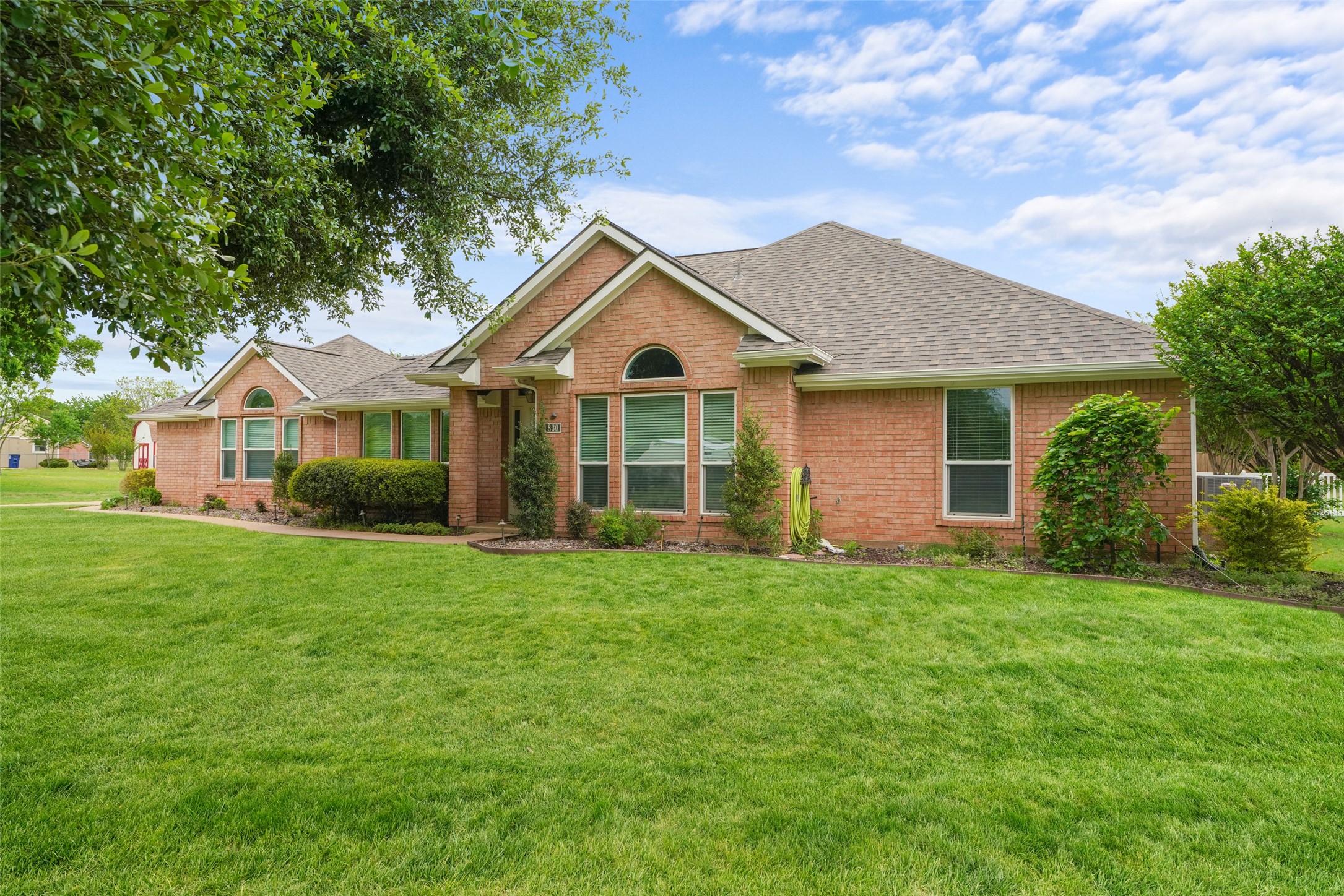 830 S Clinton Lane Midlothian TX 76065