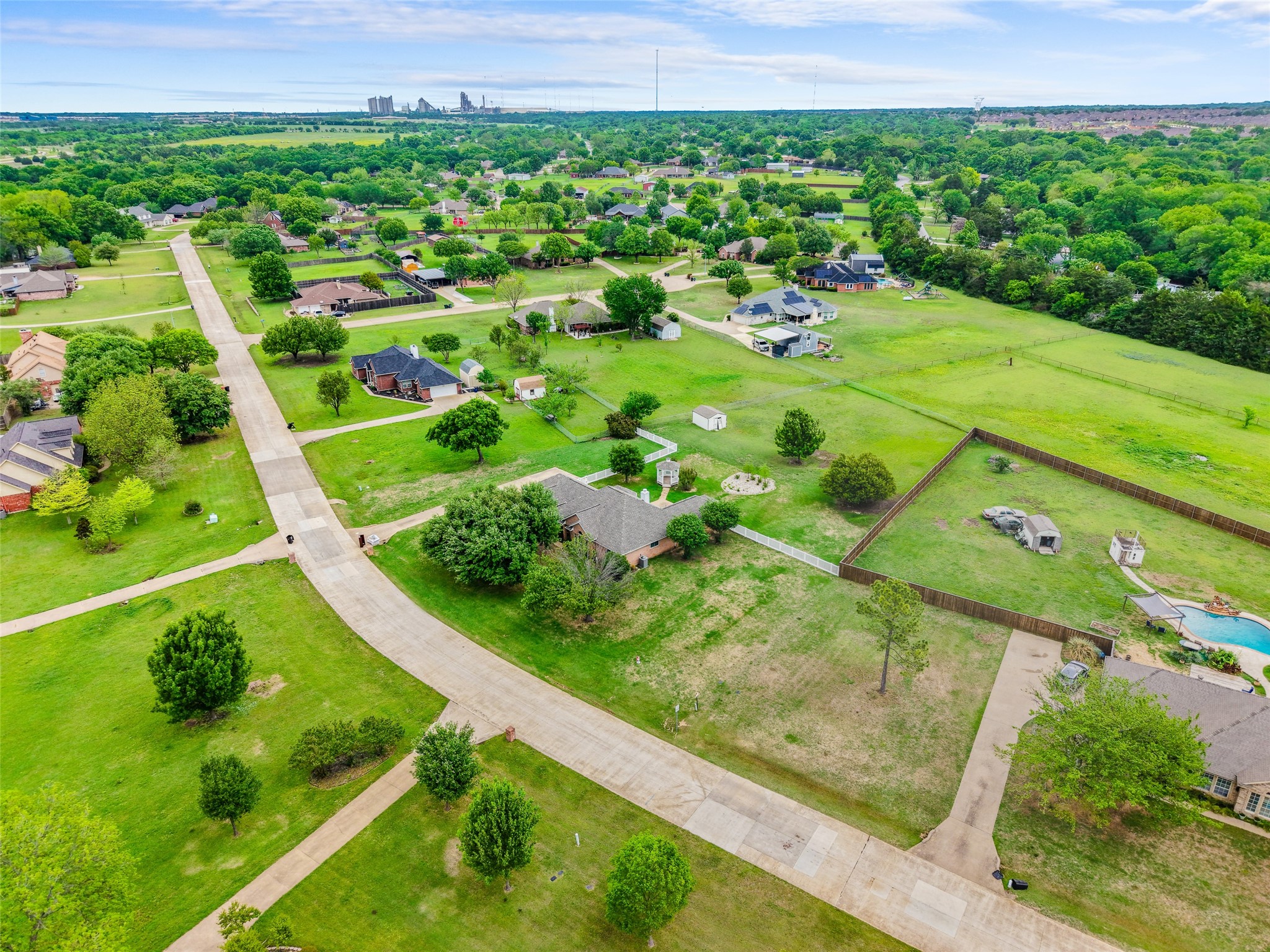 830 S Clinton Lane Midlothian TX 76065