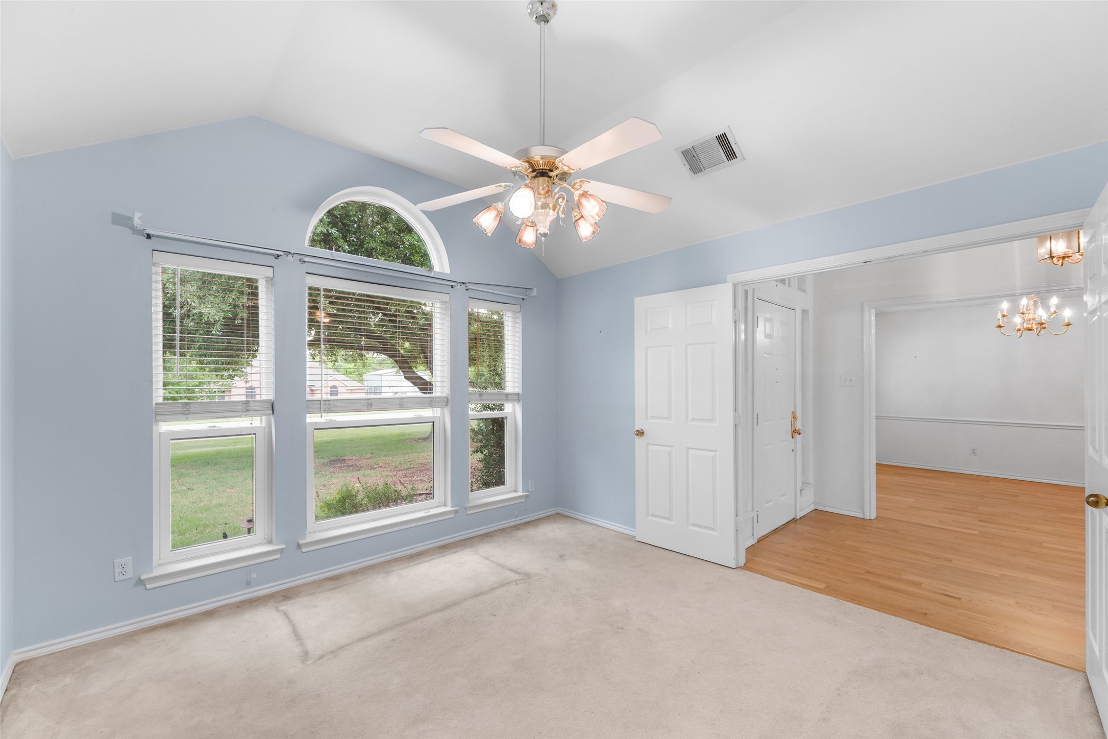 830 S Clinton Lane Midlothian TX 76065