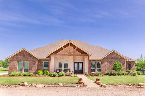 1466 County Road 1270 Alvord TX 76225