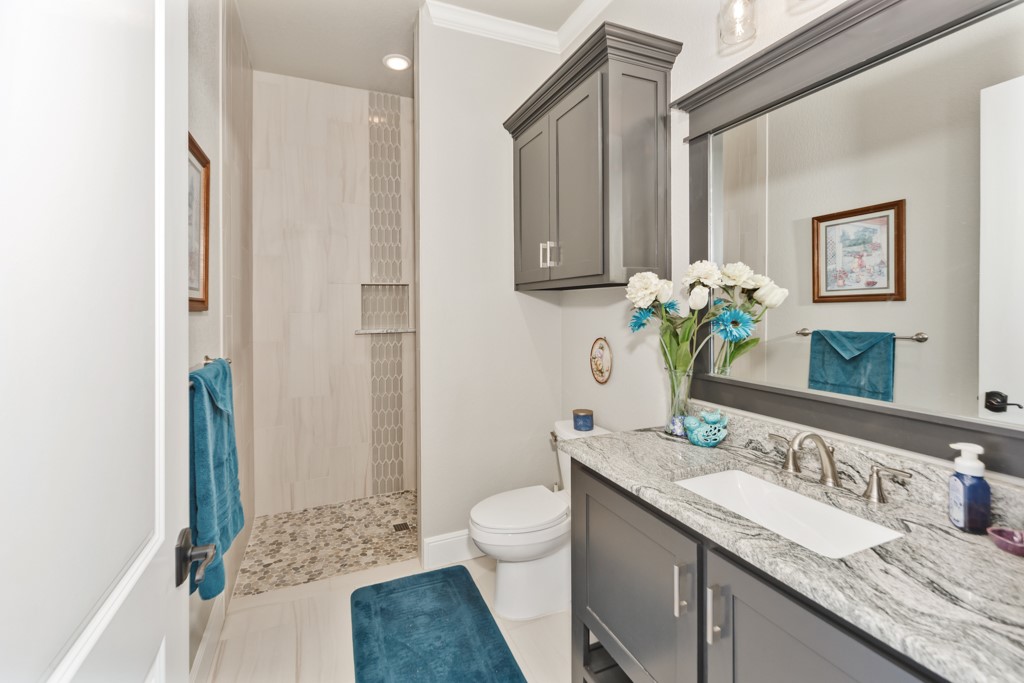 1466 County Road 1270 Alvord TX 76225