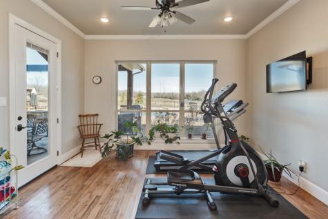 1466 County Road 1270 Alvord TX 76225