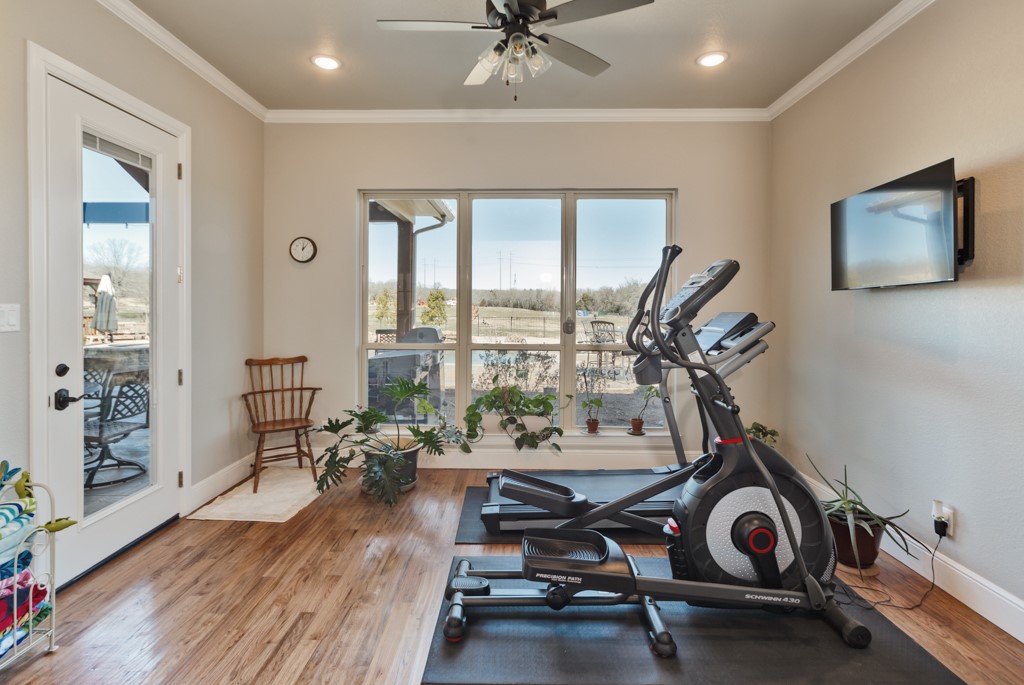 1466 County Road 1270 Alvord TX 76225