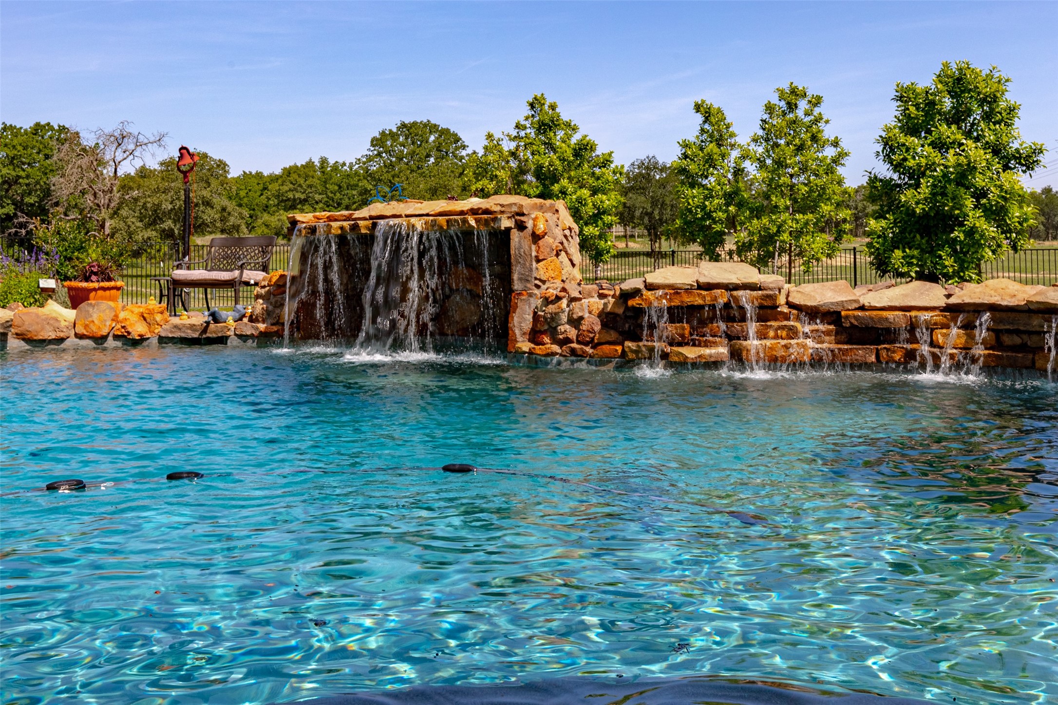 1466 County Road 1270 Alvord TX 76225