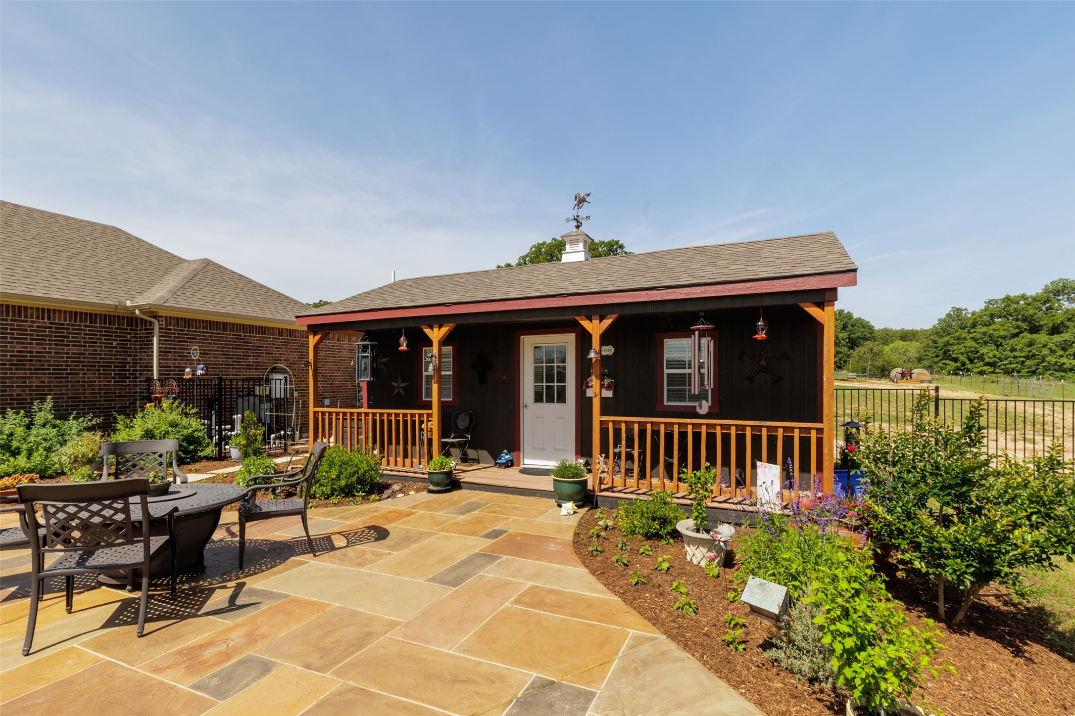 1466 County Road 1270 Alvord TX 76225