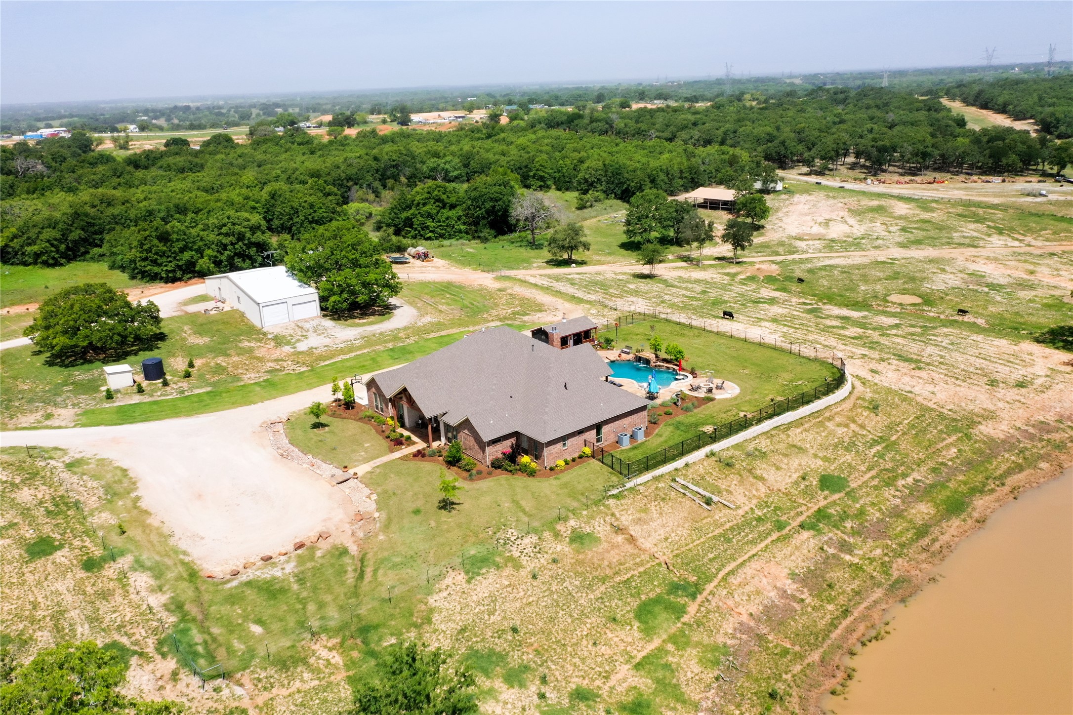 1466 County Road 1270 Alvord TX 76225