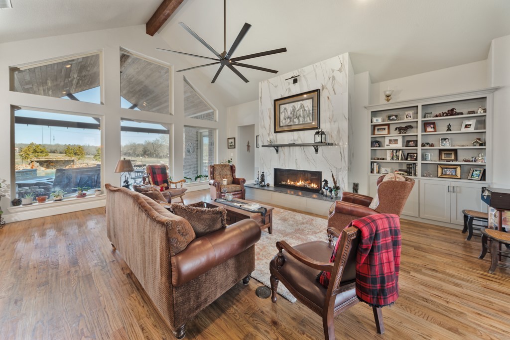 1466 County Road 1270 Alvord TX 76225