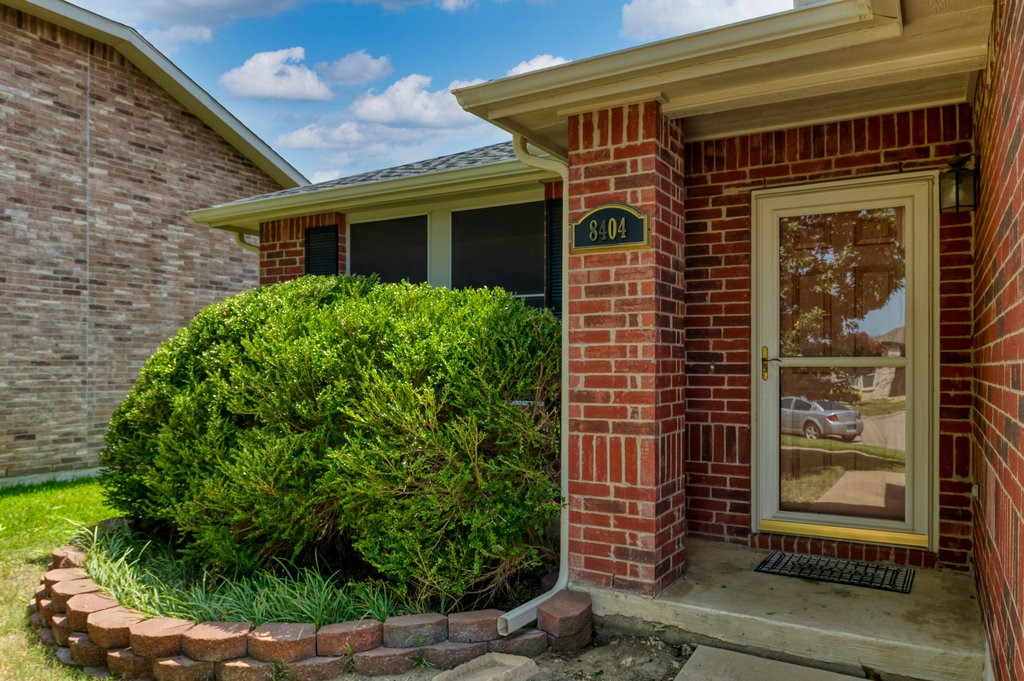 8404 Plantain Court Arlington TX 76002