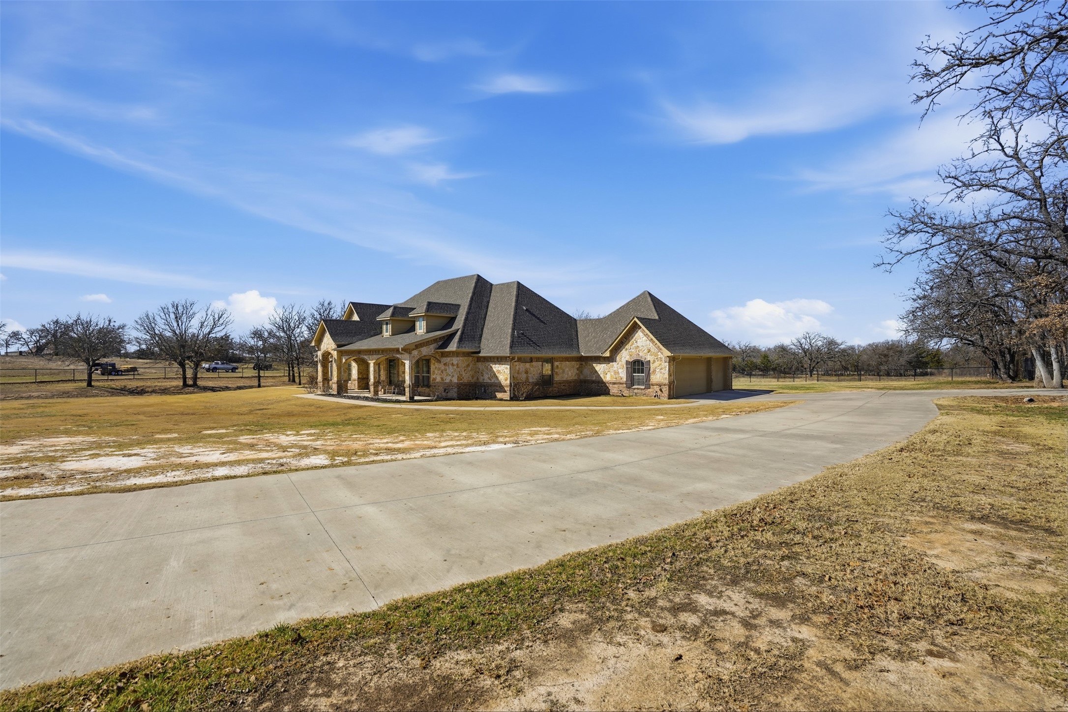 842 County Road 4371 Decatur TX 76234