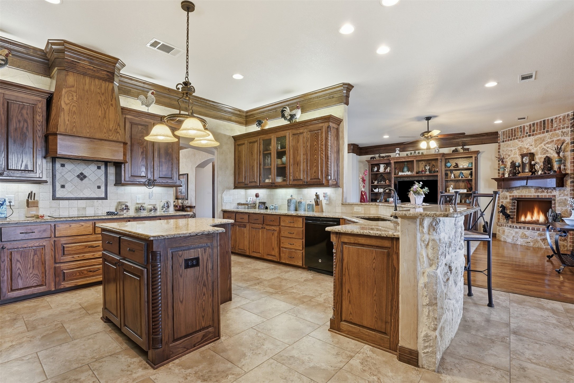 842 County Road 4371 Decatur TX 76234