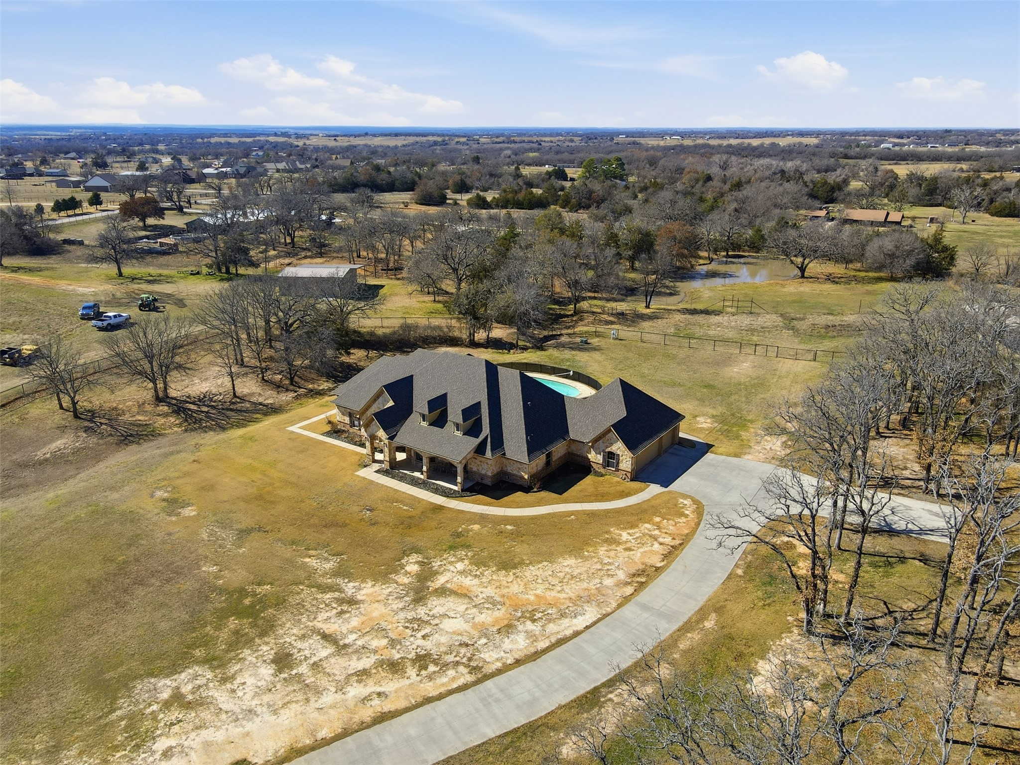 842 County Road 4371 Decatur TX 76234