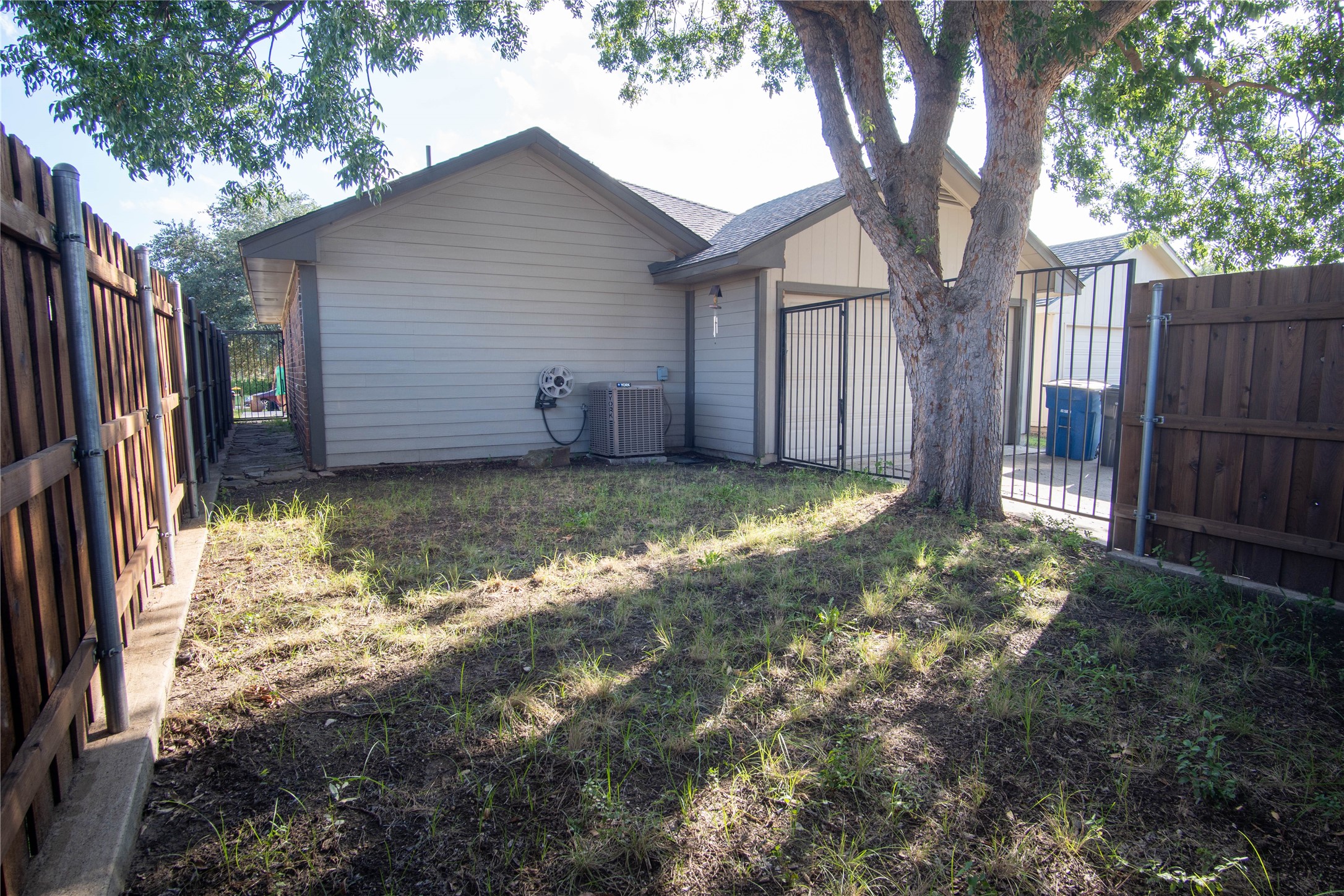 2323 Ridgestone Drive Dallas TX 75287