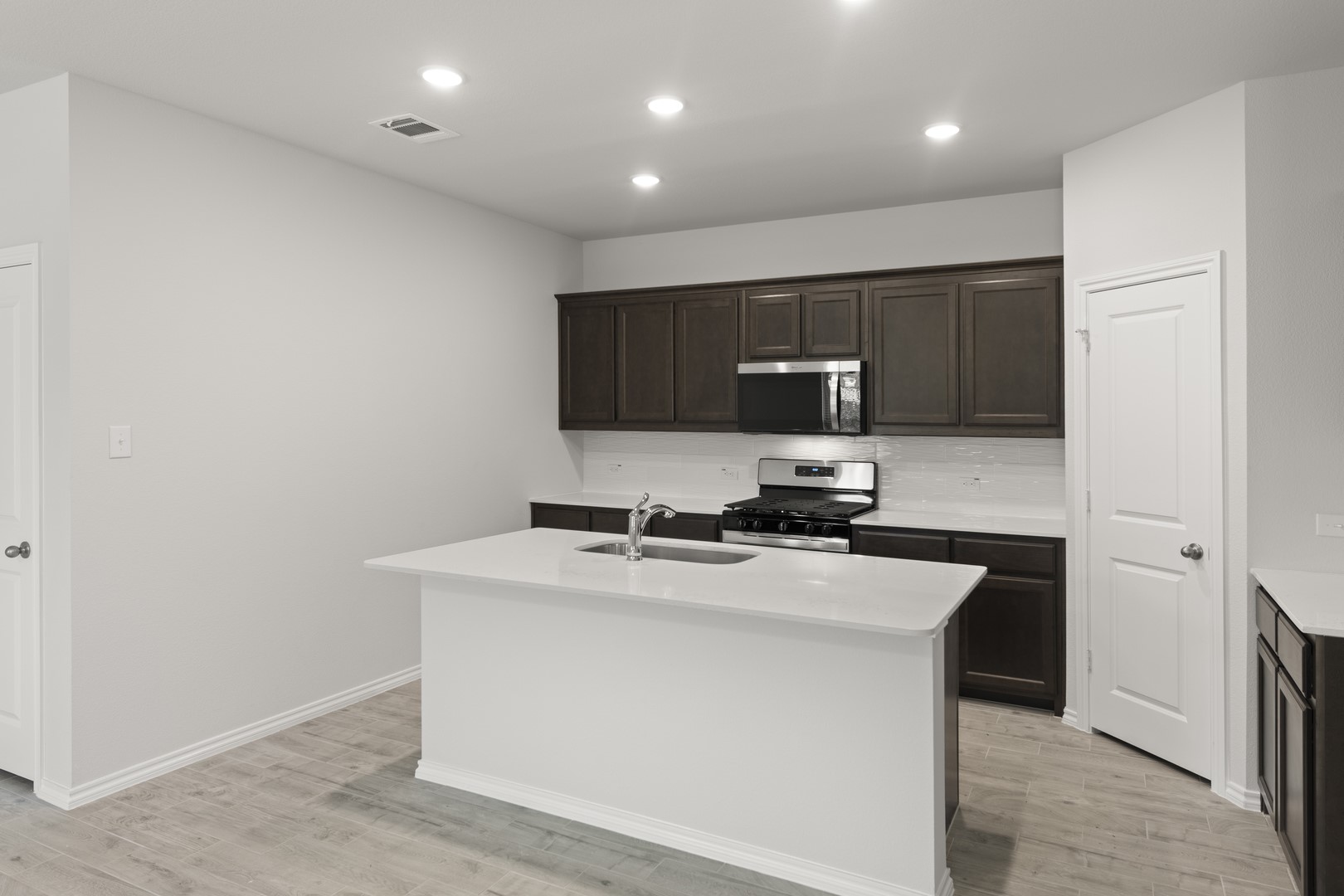 2521 Mcnally Drive Mesquite TX 75149