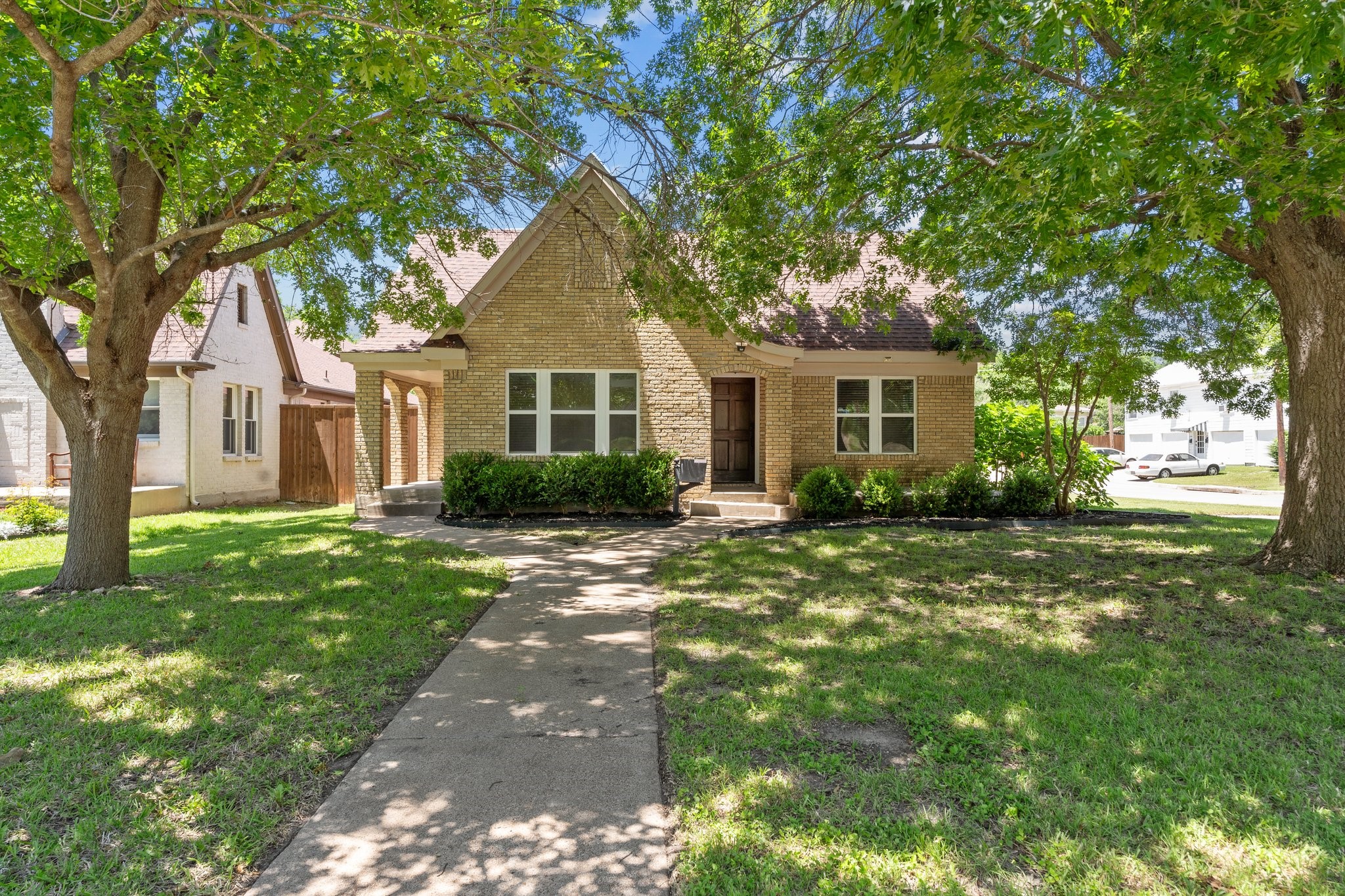 2100 Tremont Avenue Fort Worth TX 76107