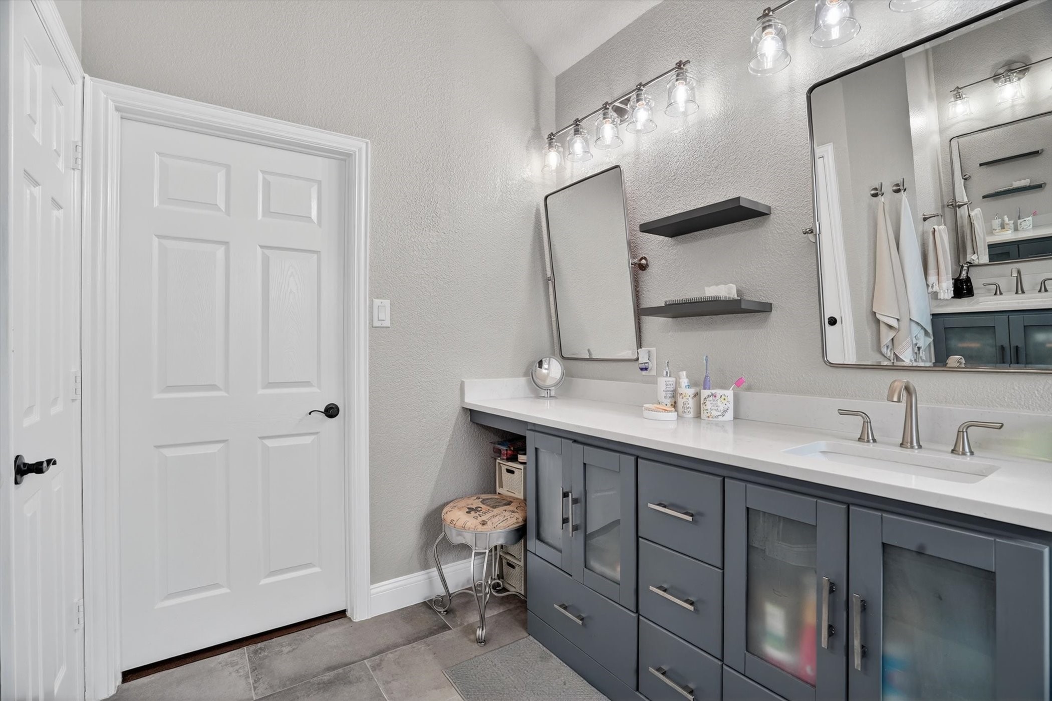 2904 Alta Grand Prairie TX 75054
