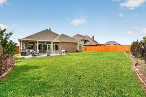 2904 Alta Grand Prairie TX 75054