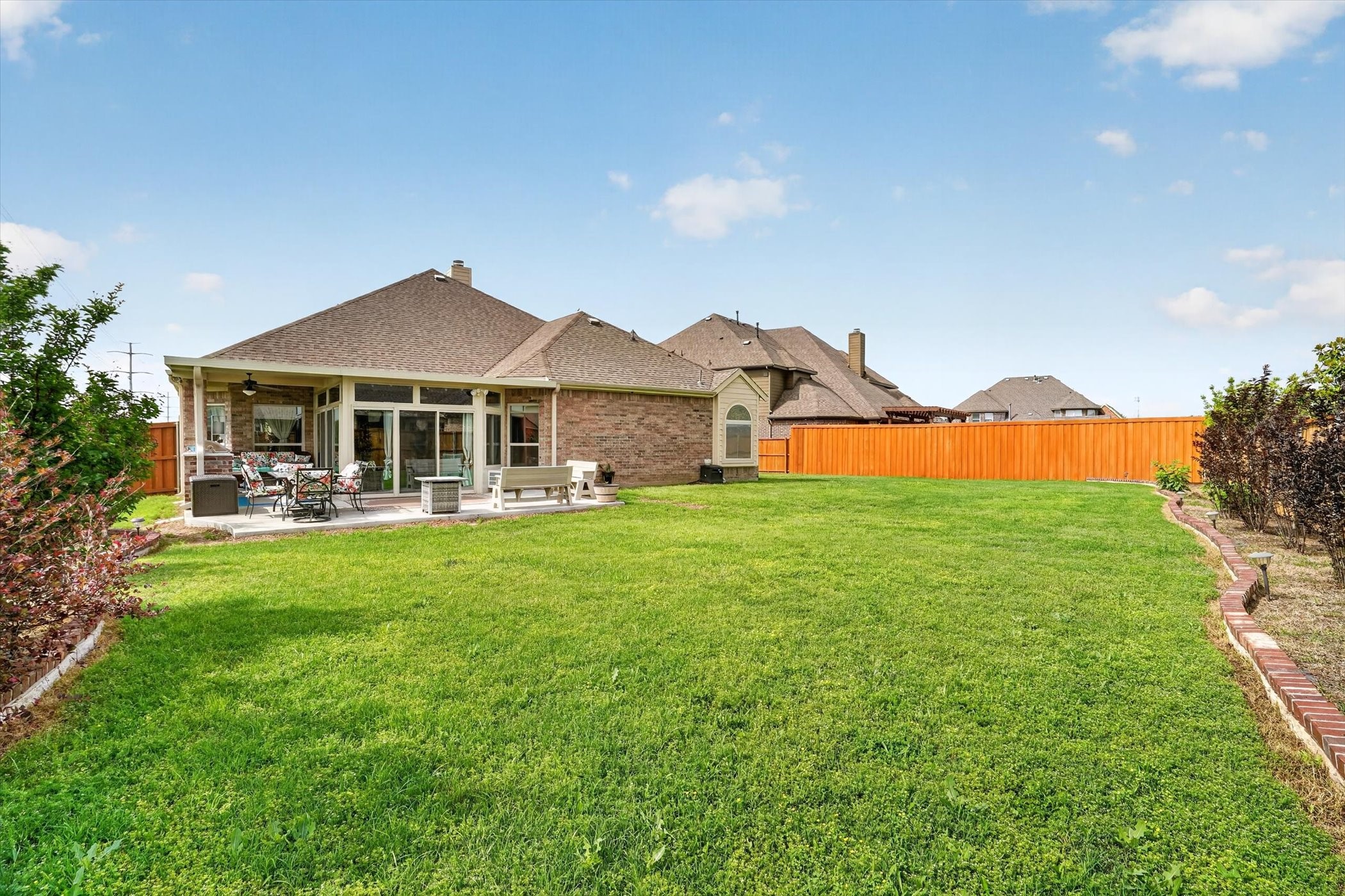 2904 Alta Grand Prairie TX 75054