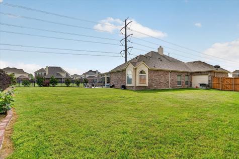 2904 Alta Grand Prairie TX 75054