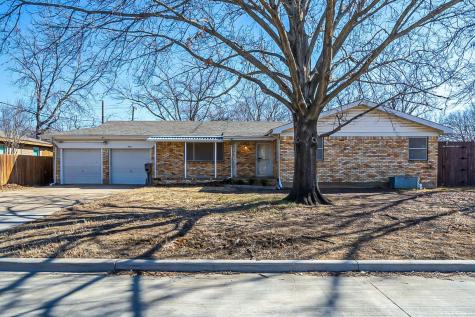 900 Dora Street Bedford TX 76022