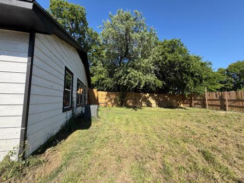 2028 E Jones Street Sherman TX 75090