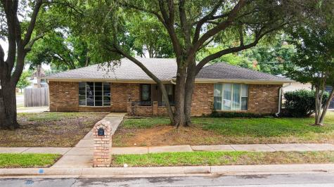 1701 Winchester Way Bedford TX 76022