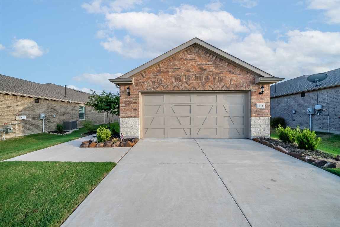 912 Rough Hollow Drive Mckinney TX 75071