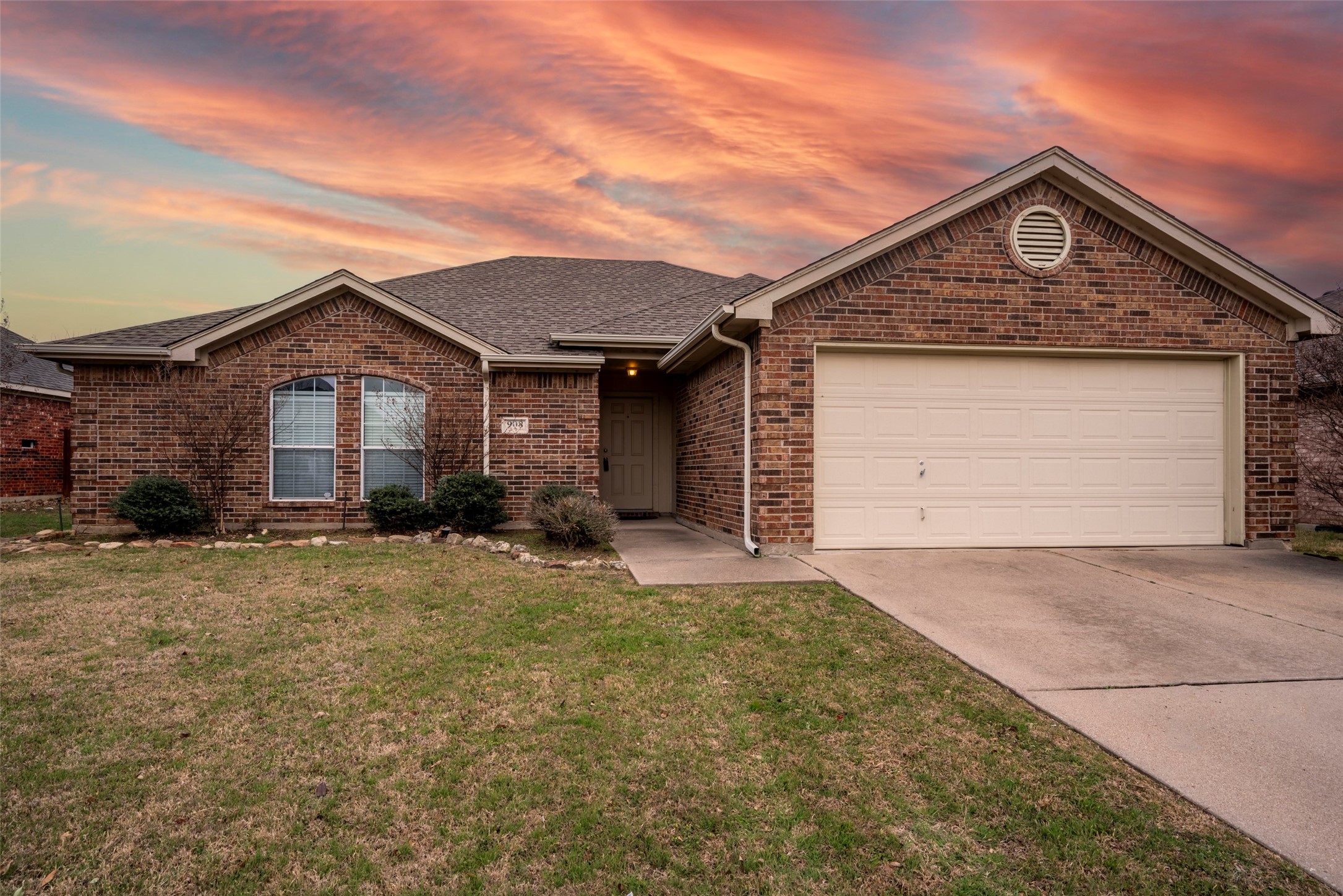 908 Chestnut Avenue Burleson TX 76028