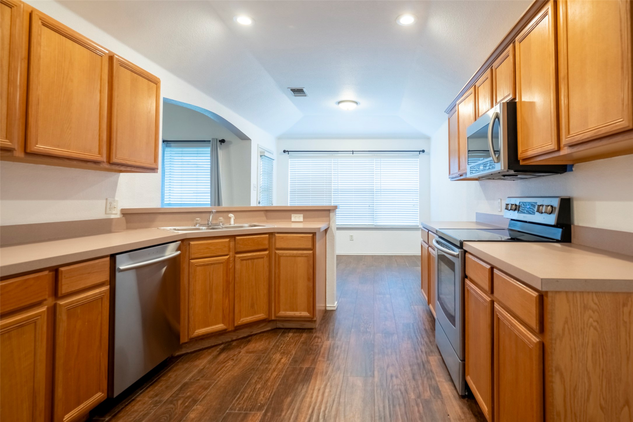908 Chestnut Avenue Burleson TX 76028