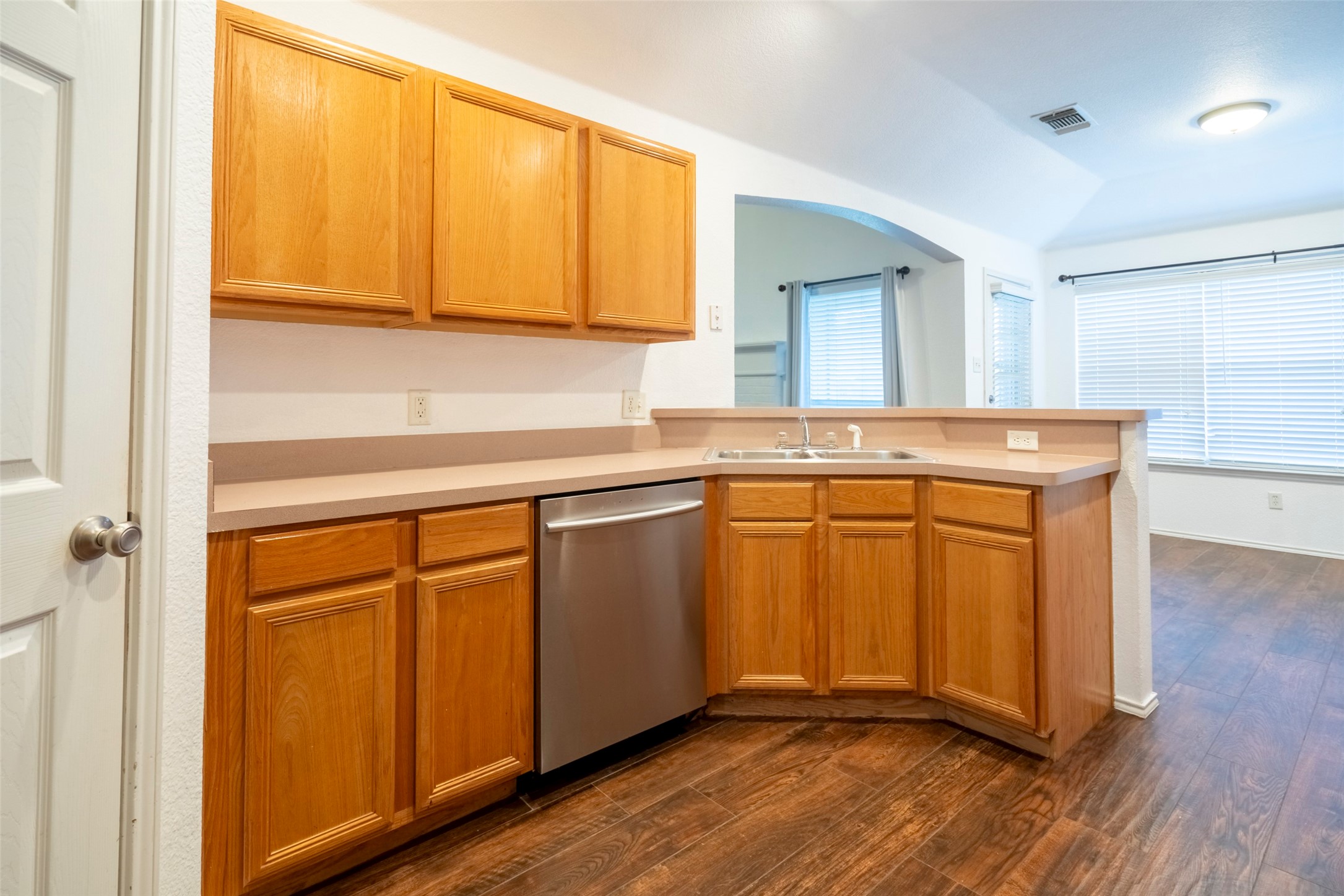908 Chestnut Avenue Burleson TX 76028