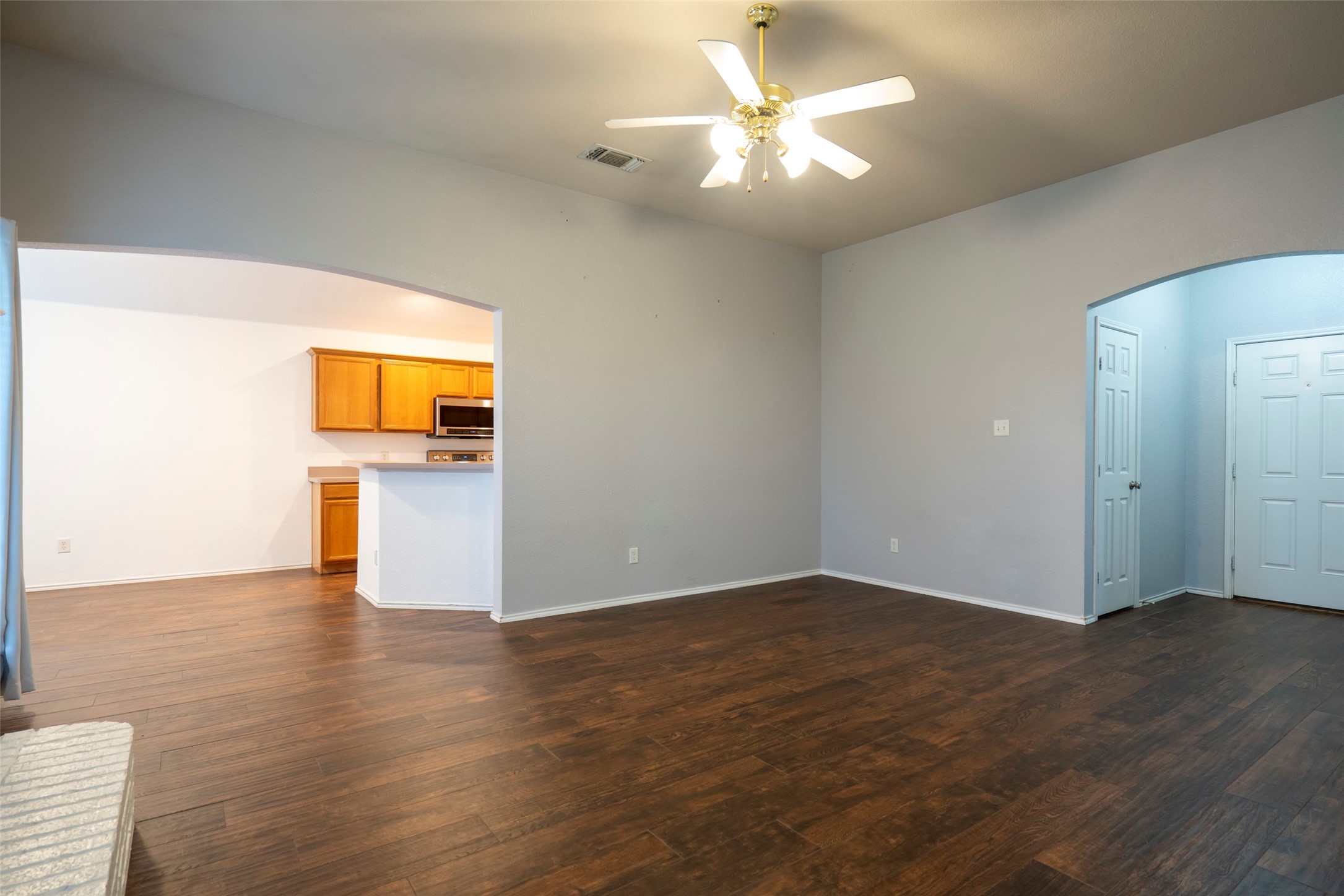 908 Chestnut Avenue Burleson TX 76028