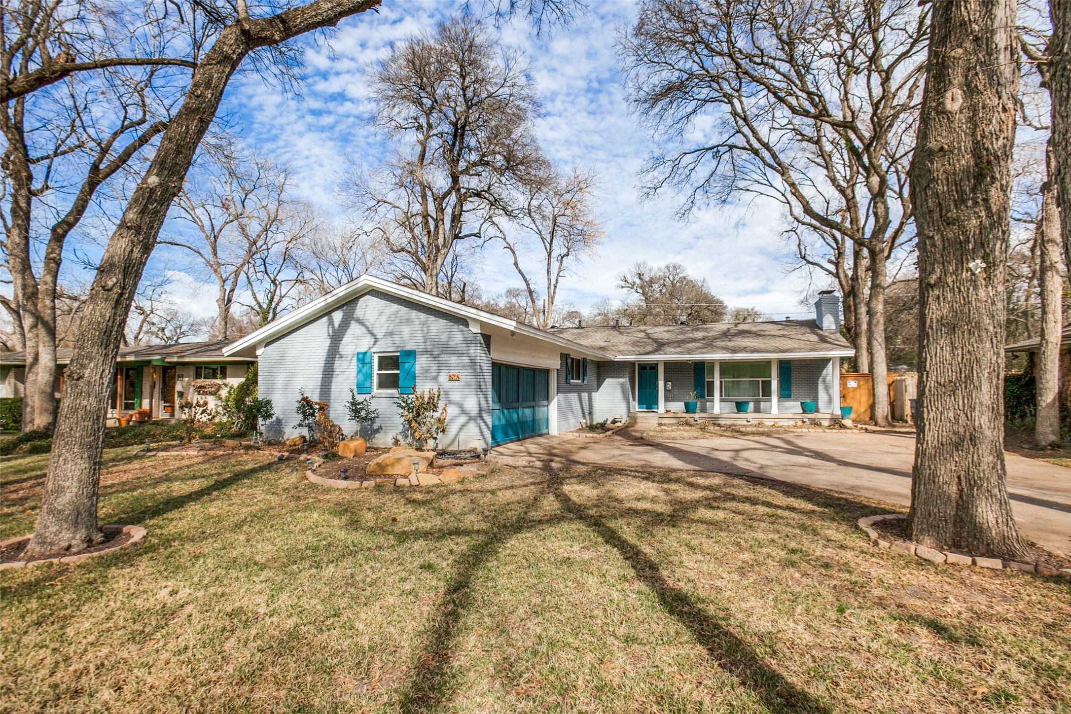934 Sylvania Drive Dallas TX 75218