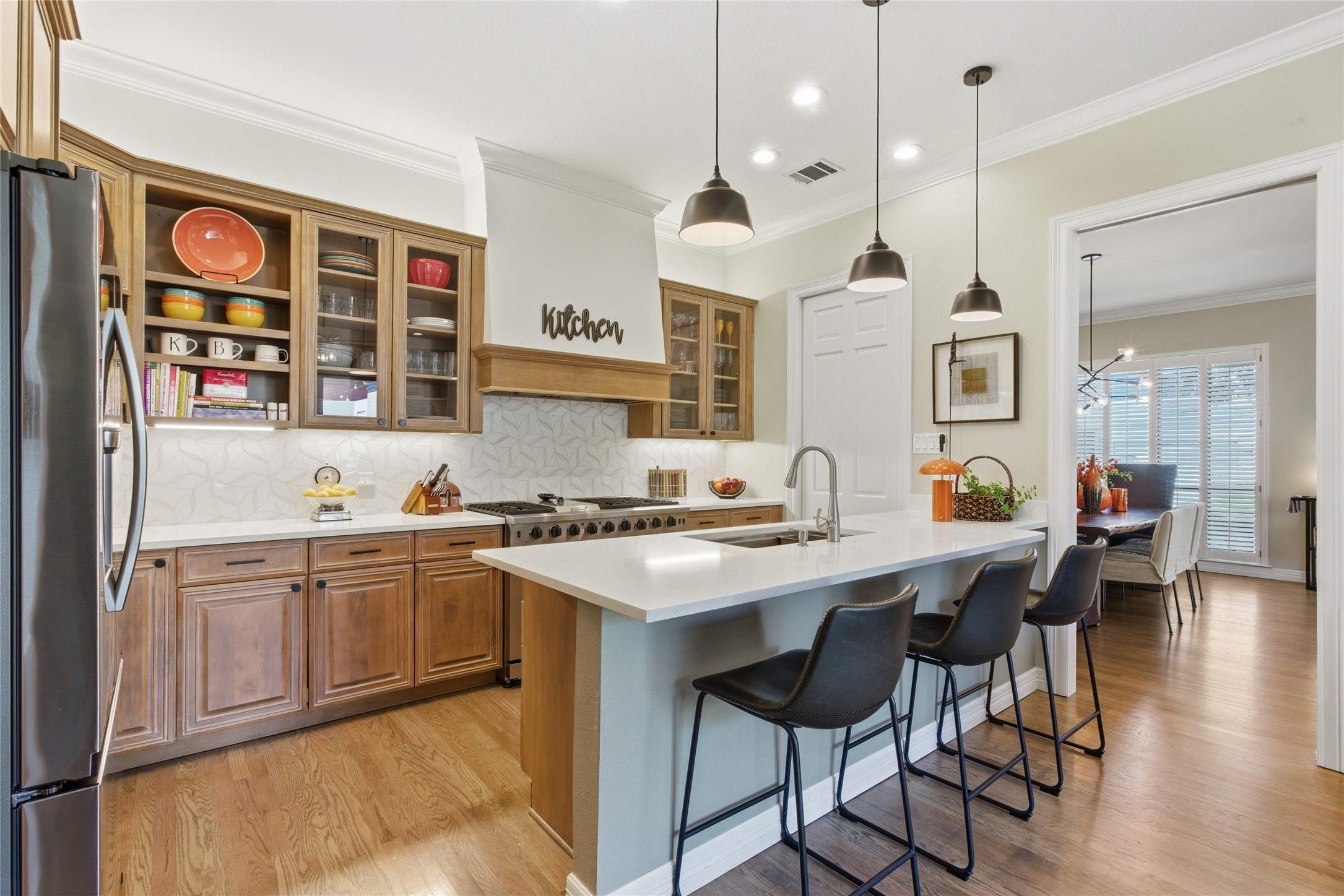 3528 N Versailles Avenue Dallas TX 75209