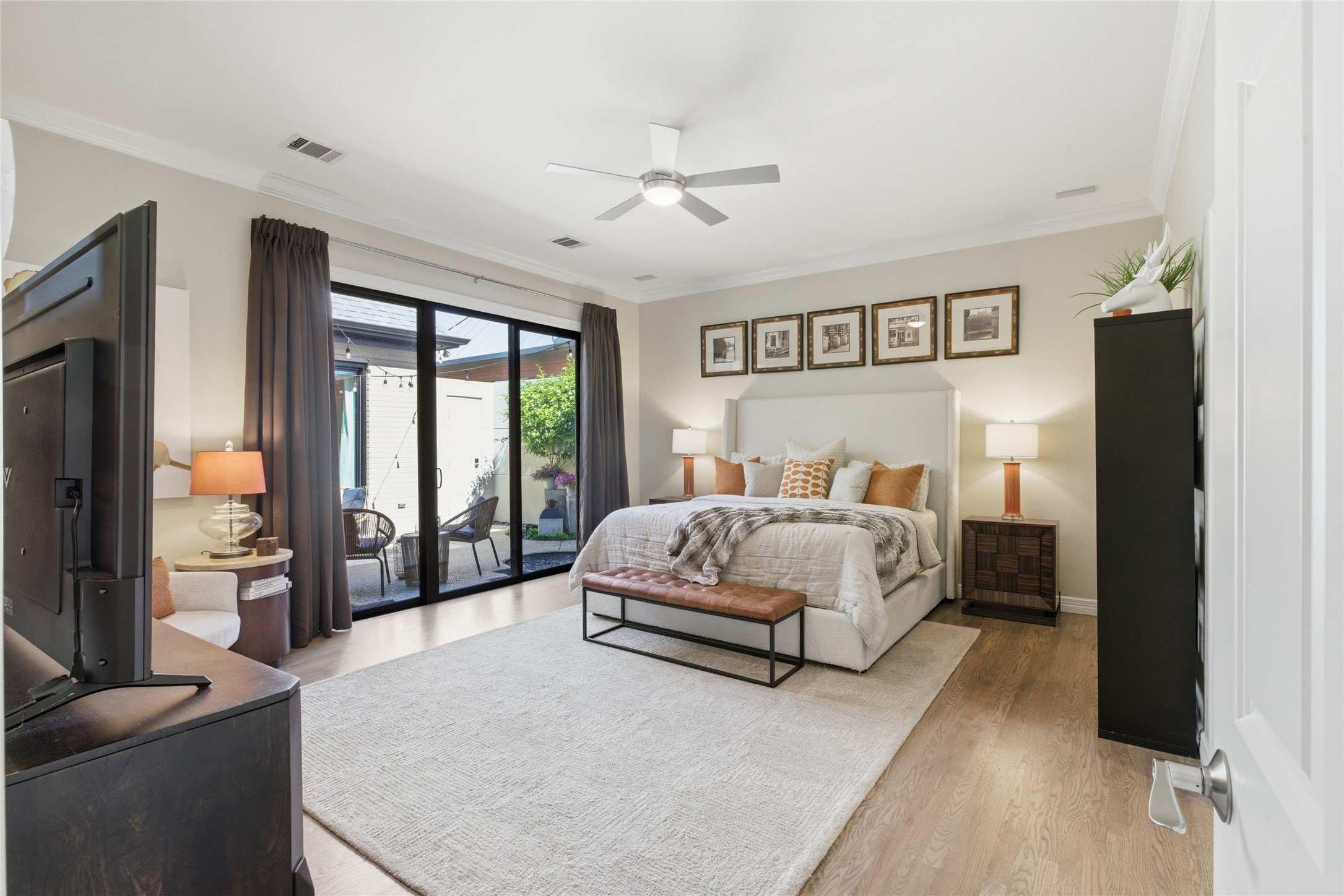 3528 N Versailles Avenue Dallas TX 75209