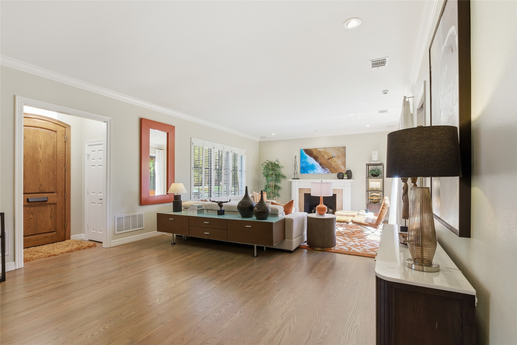 3528 N Versailles Avenue Dallas TX 75209
