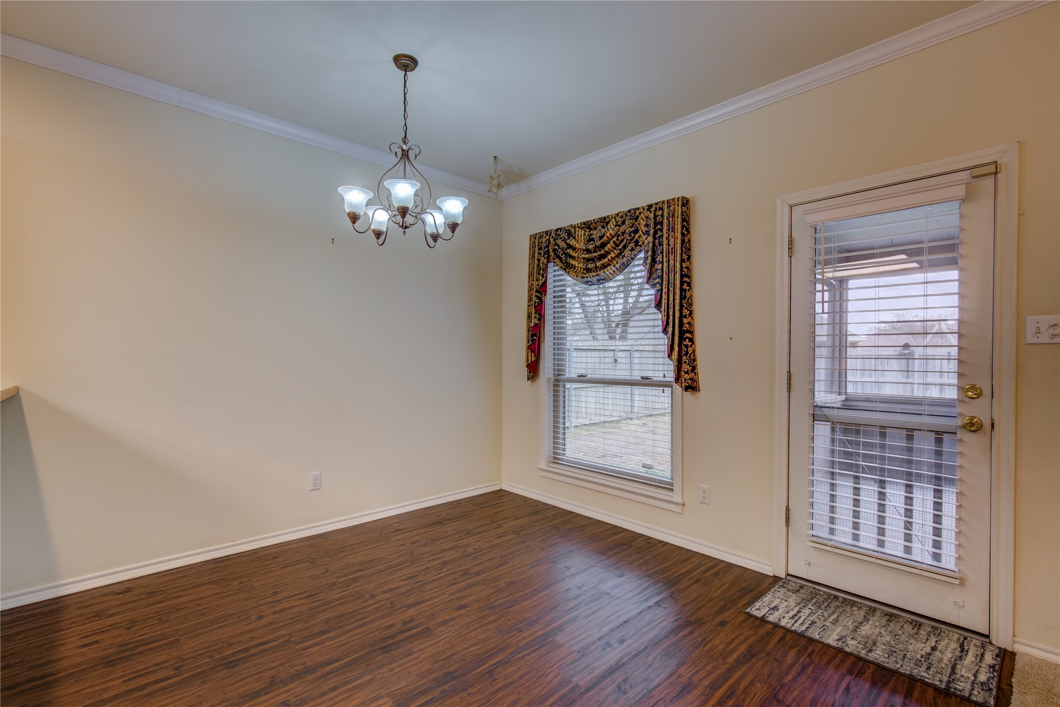6911 Gold Street Greenville TX 75402