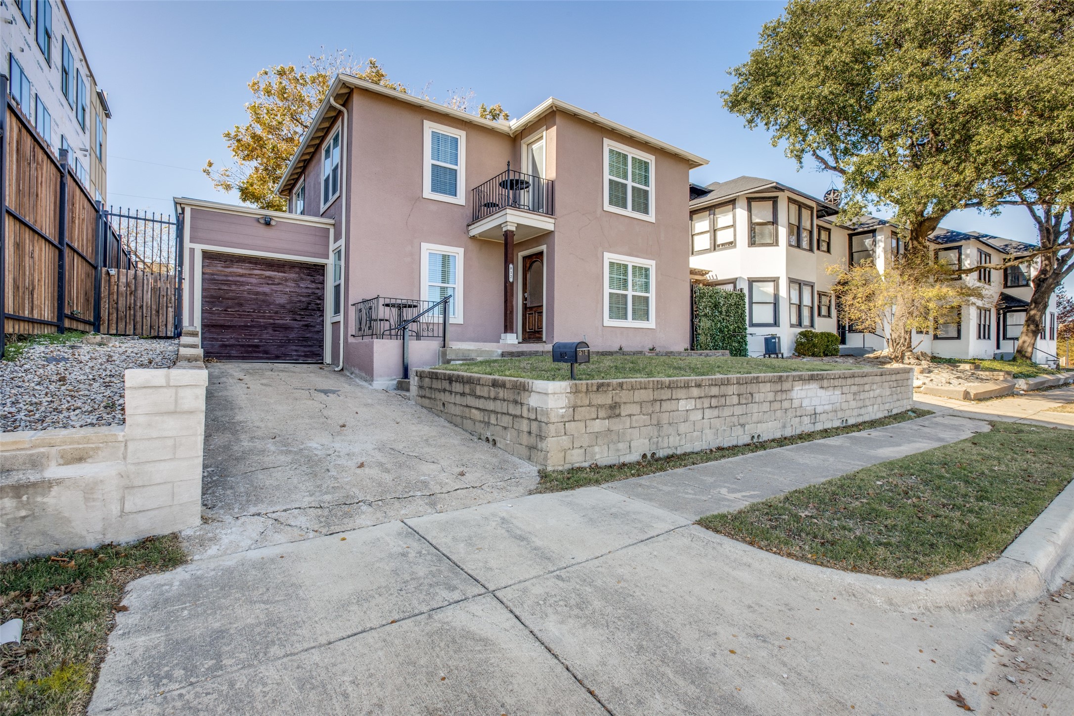 812 Saint Louis Avenue Fort Worth TX 76104