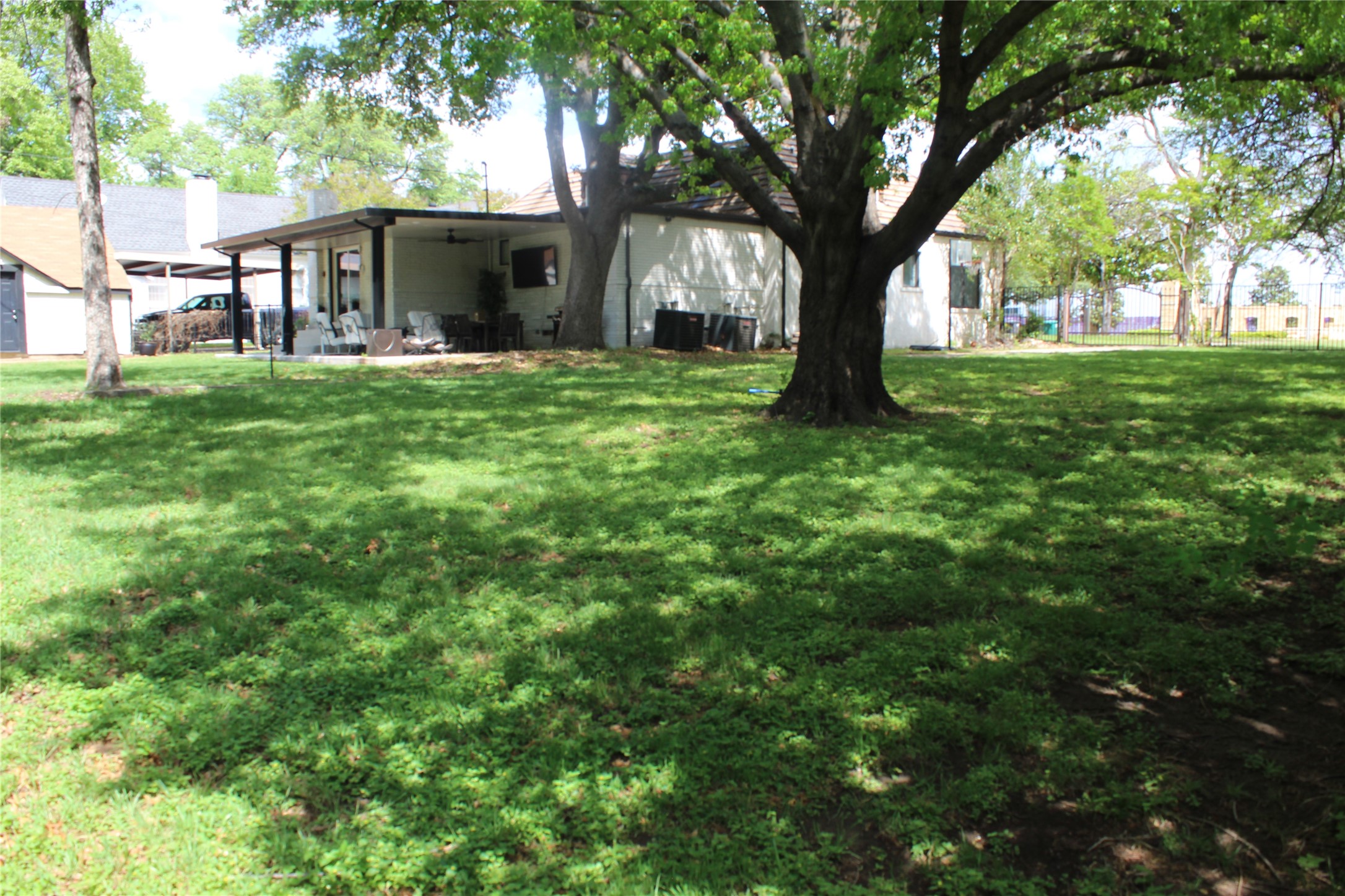3232 Bellaire Drive W Fort Worth TX 76109